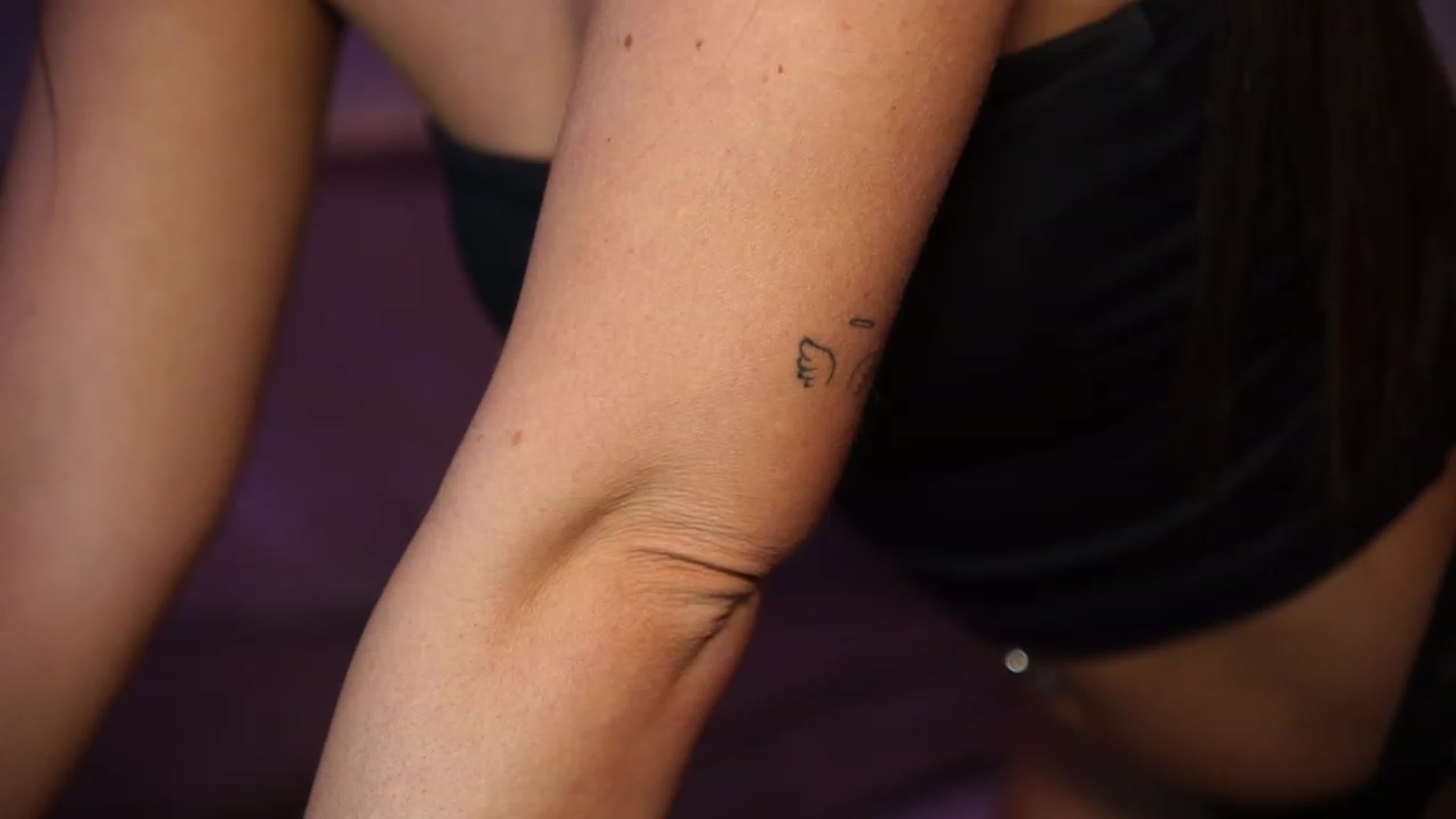 Gallery image thumbnail from emma_ruby's myfreecams stream on, 11/27/2023, 19:09 image 12 of 20