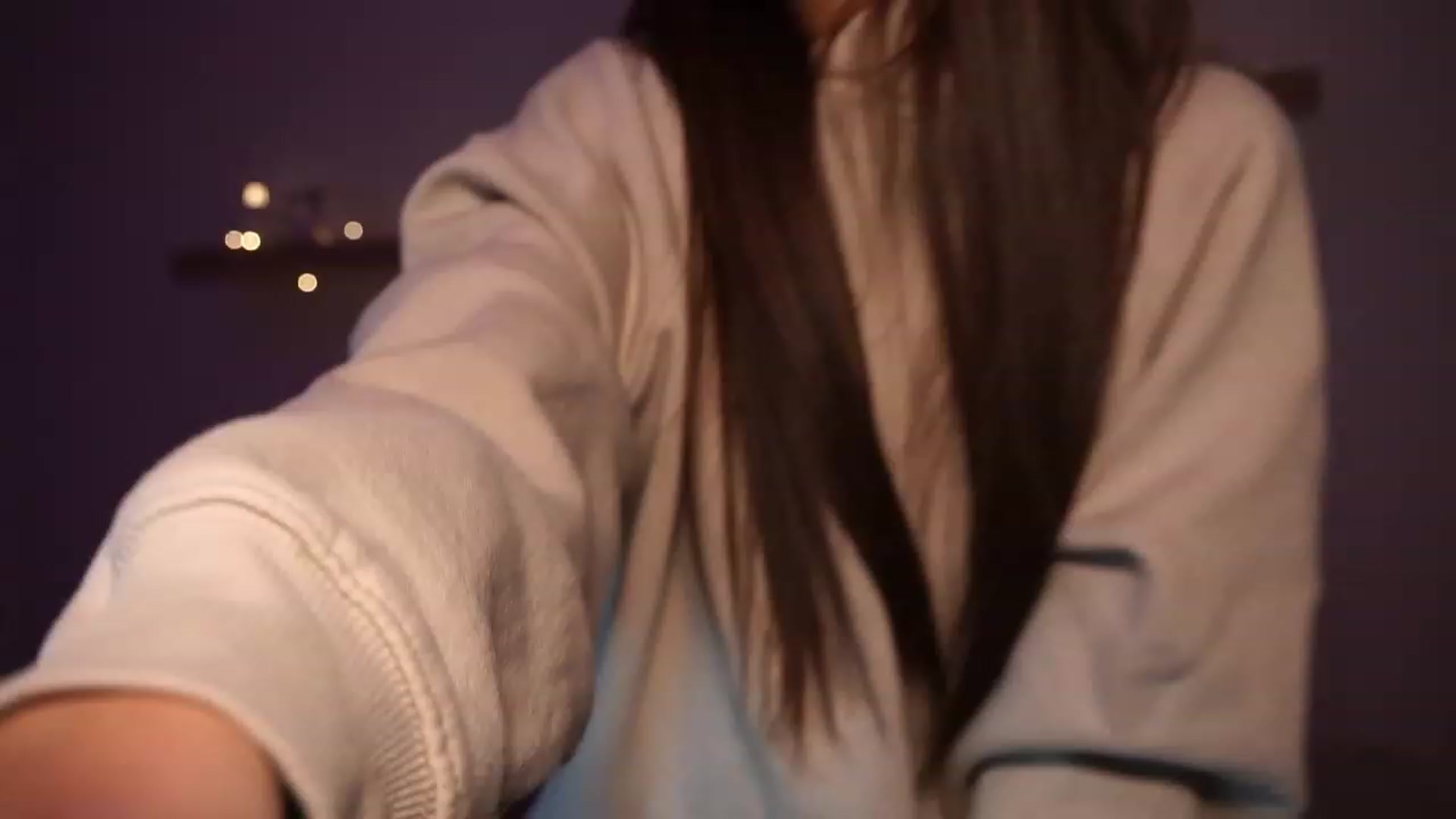 Gallery image thumbnail from emma_ruby's myfreecams stream on, 12/04/2023, 17:59 image 17 of 20