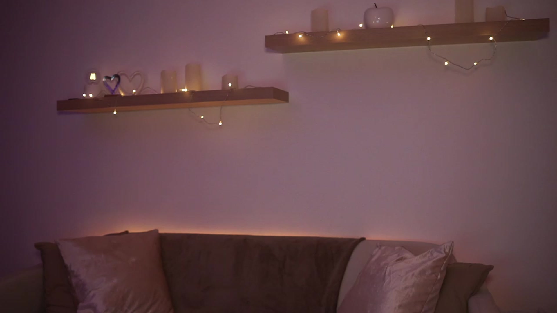 Gallery image thumbnail from emma_ruby's myfreecams stream on, 12/08/2023, 17:07 image 10 of 20