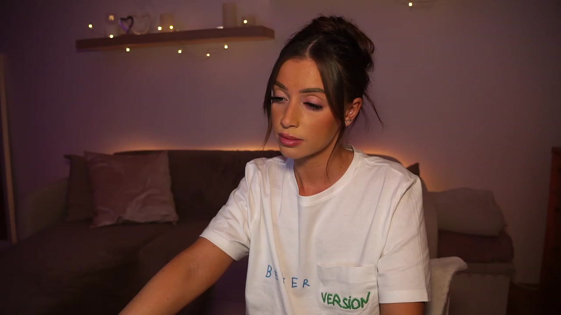 Gallery image thumbnail from emma_ruby's myfreecams stream on, 12/30/2023, 18:47 image 19 of 20