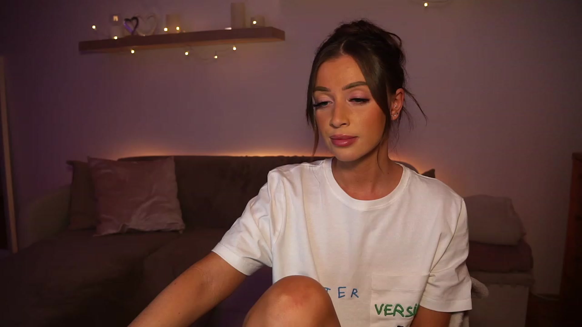 Gallery image thumbnail from emma_ruby's myfreecams stream on, 12/30/2023, 18:47 image 17 of 20