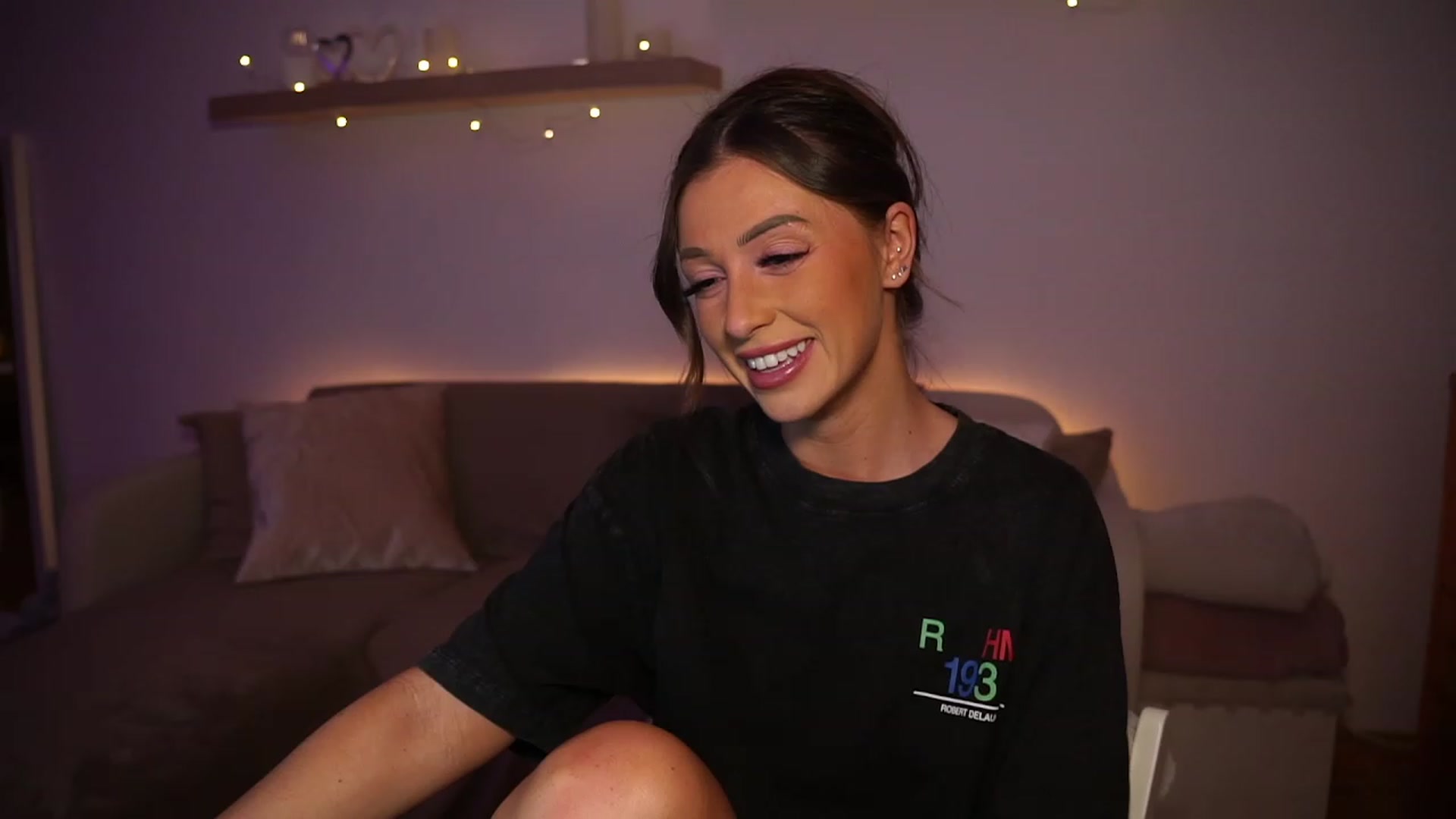 Gallery image thumbnail from emma_ruby's myfreecams stream on, 01/01/2024, 18:10 image 5 of 20