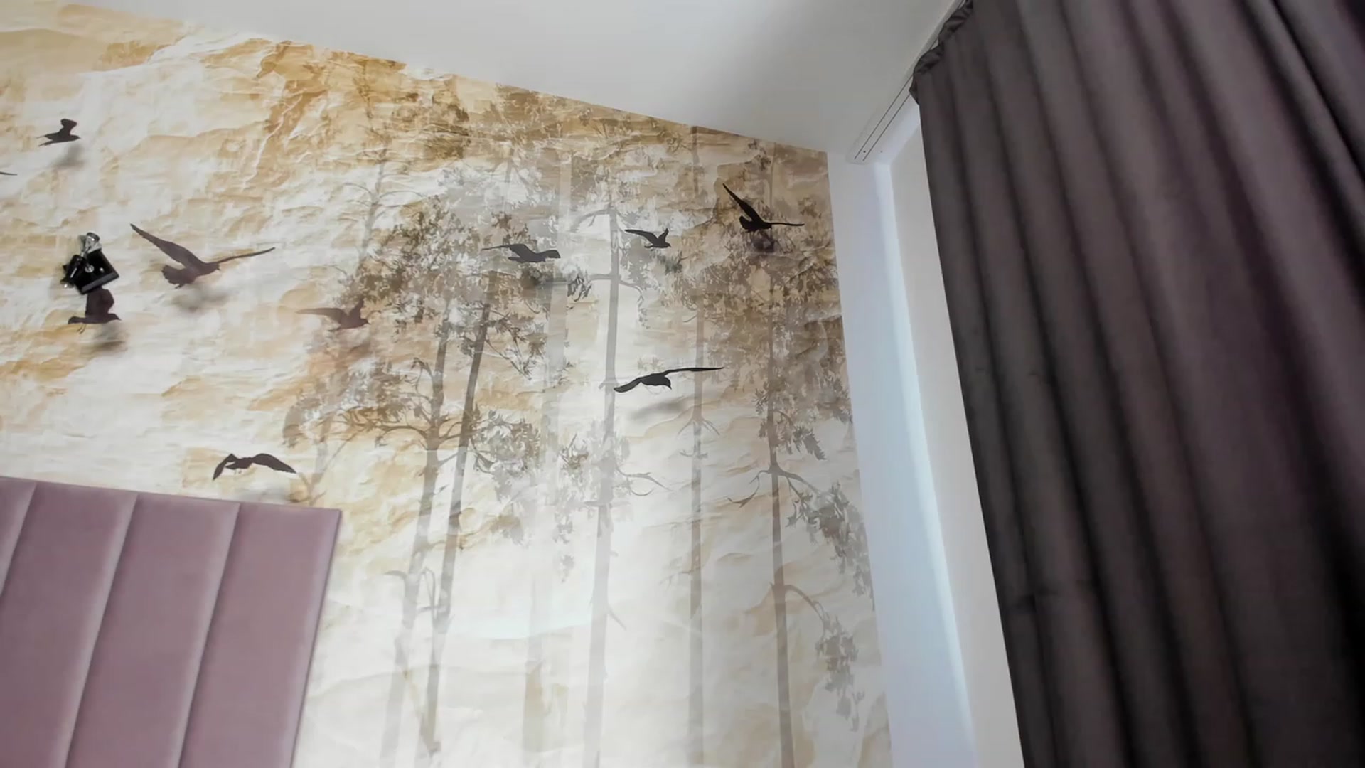 Gallery image thumbnail from emmy_sims's myfreecams stream on, 06/17/2023, 10:26 image 15 of 20