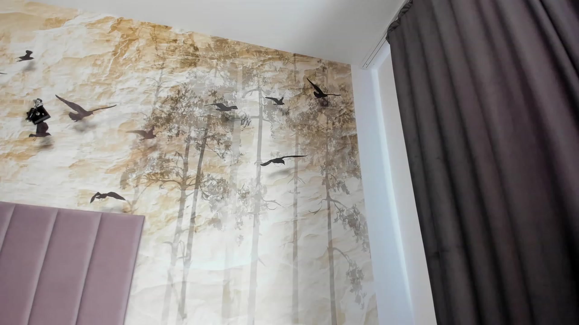 Gallery image thumbnail from emmy_sims's myfreecams stream on, 06/17/2023, 10:26 image 14 of 20