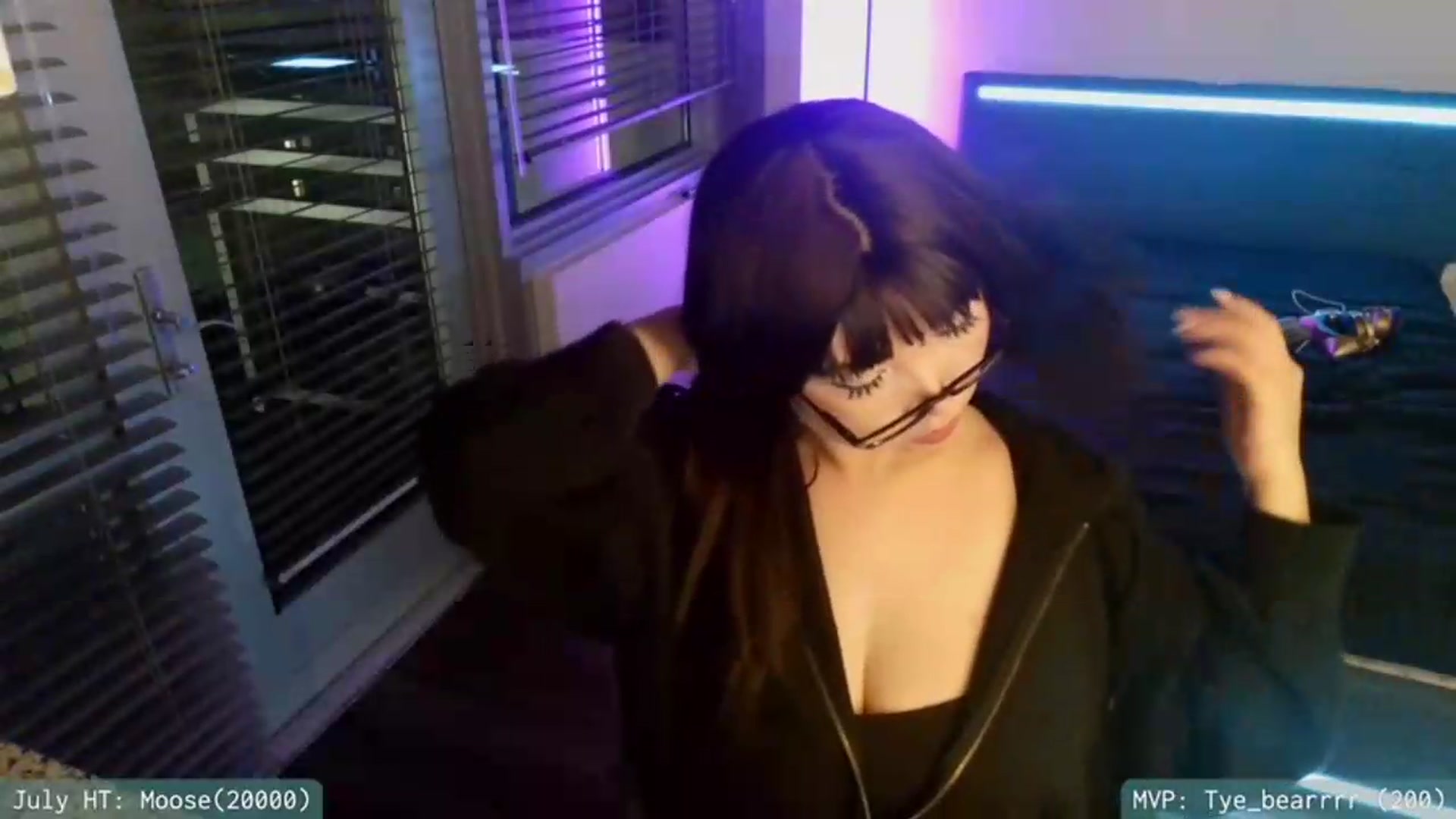 Gallery image thumbnail from error0o0o0ro0's myfreecams stream on, 07/10/2026, 05:06 image 11 of 20