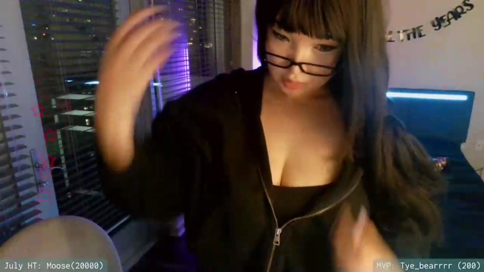 Gallery image thumbnail from error0o0o0ro0's myfreecams stream on, 07/10/2026, 05:06 image 10 of 20