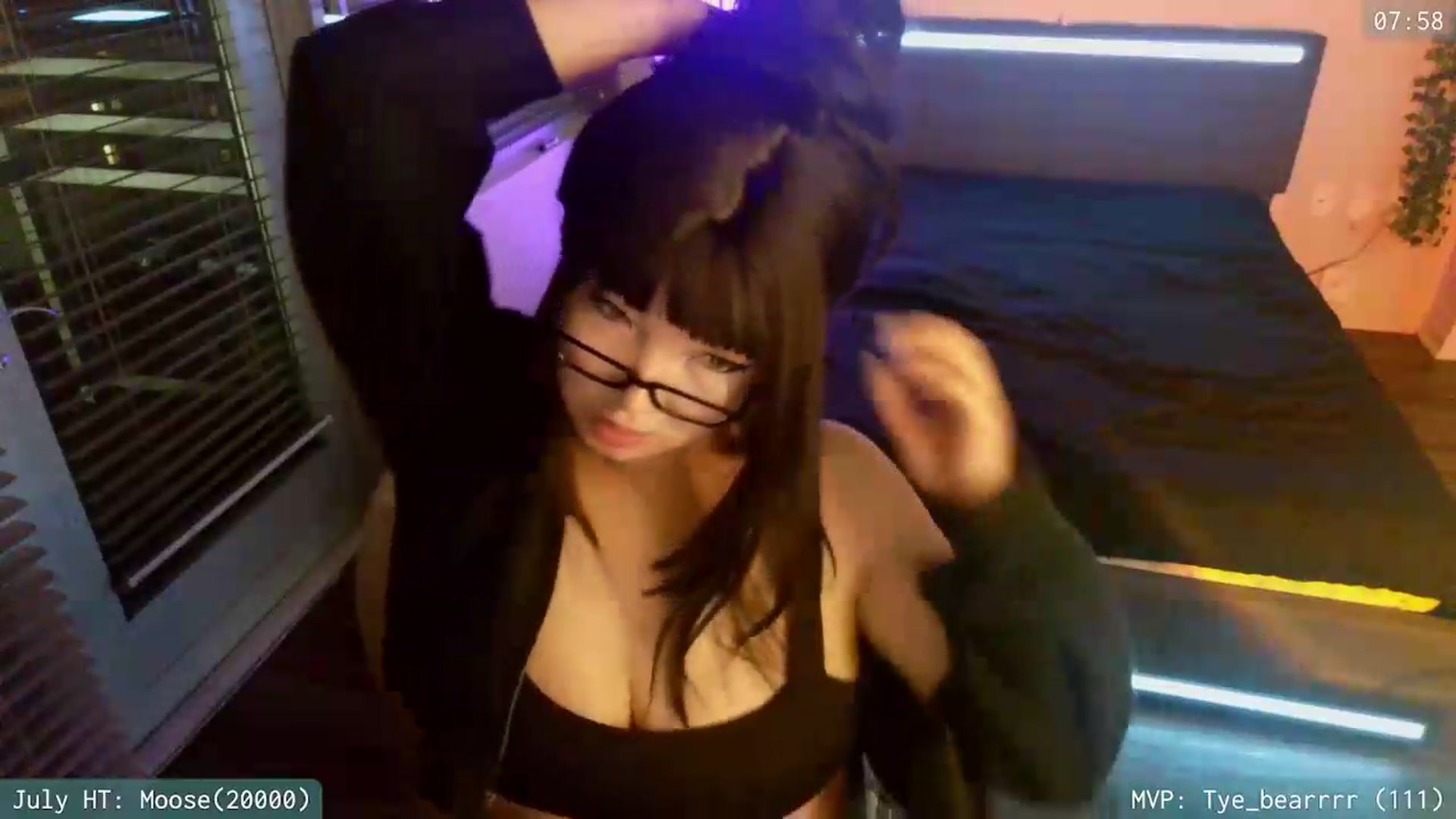 Gallery image thumbnail from error0o0o0ro0's myfreecams stream on, 07/10/2026, 05:42 image 18 of 20