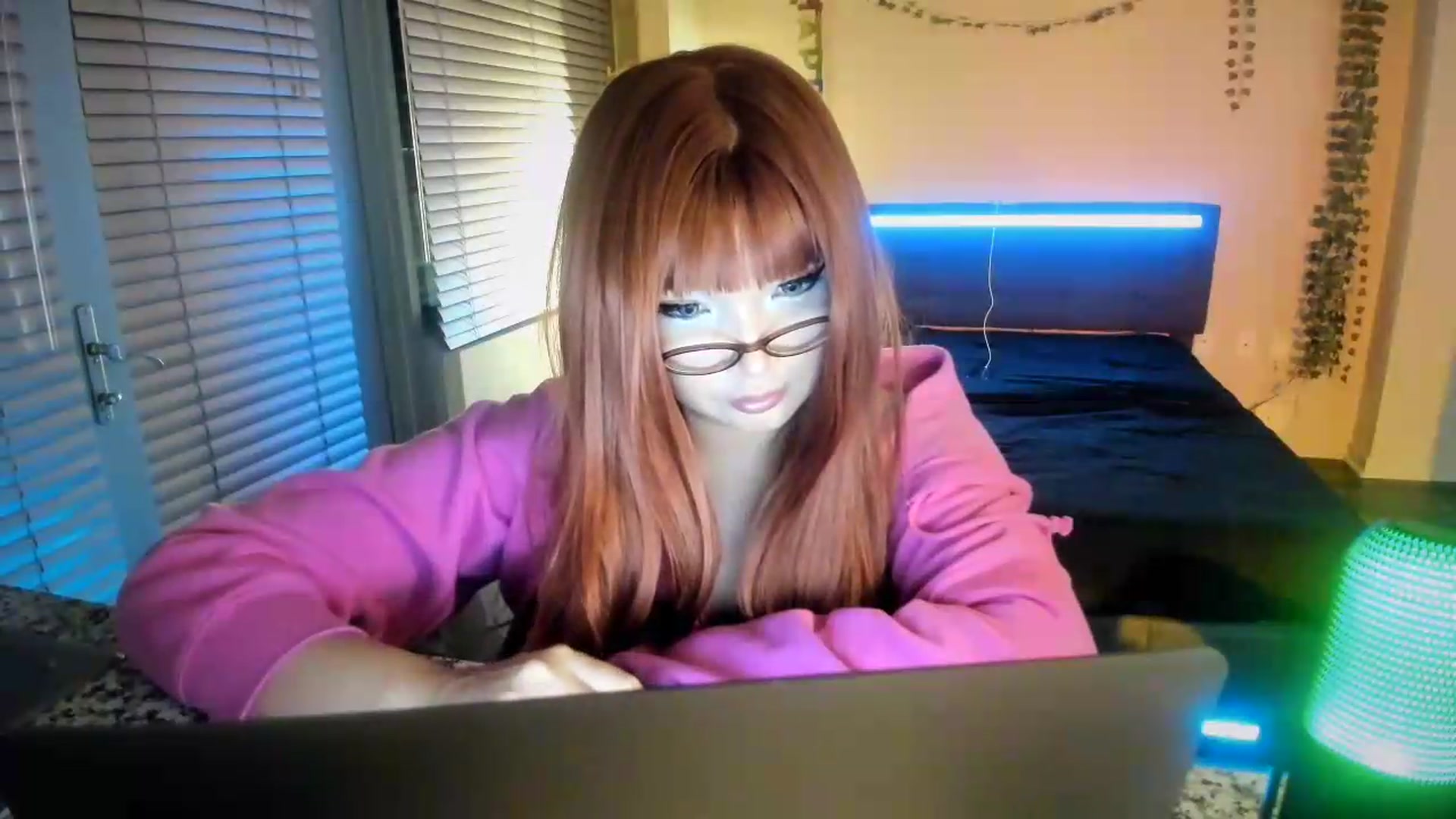 Gallery image thumbnail from error0o0o0ro0's myfreecams stream on, 07/30/2026, 04:51 image 13 of 20