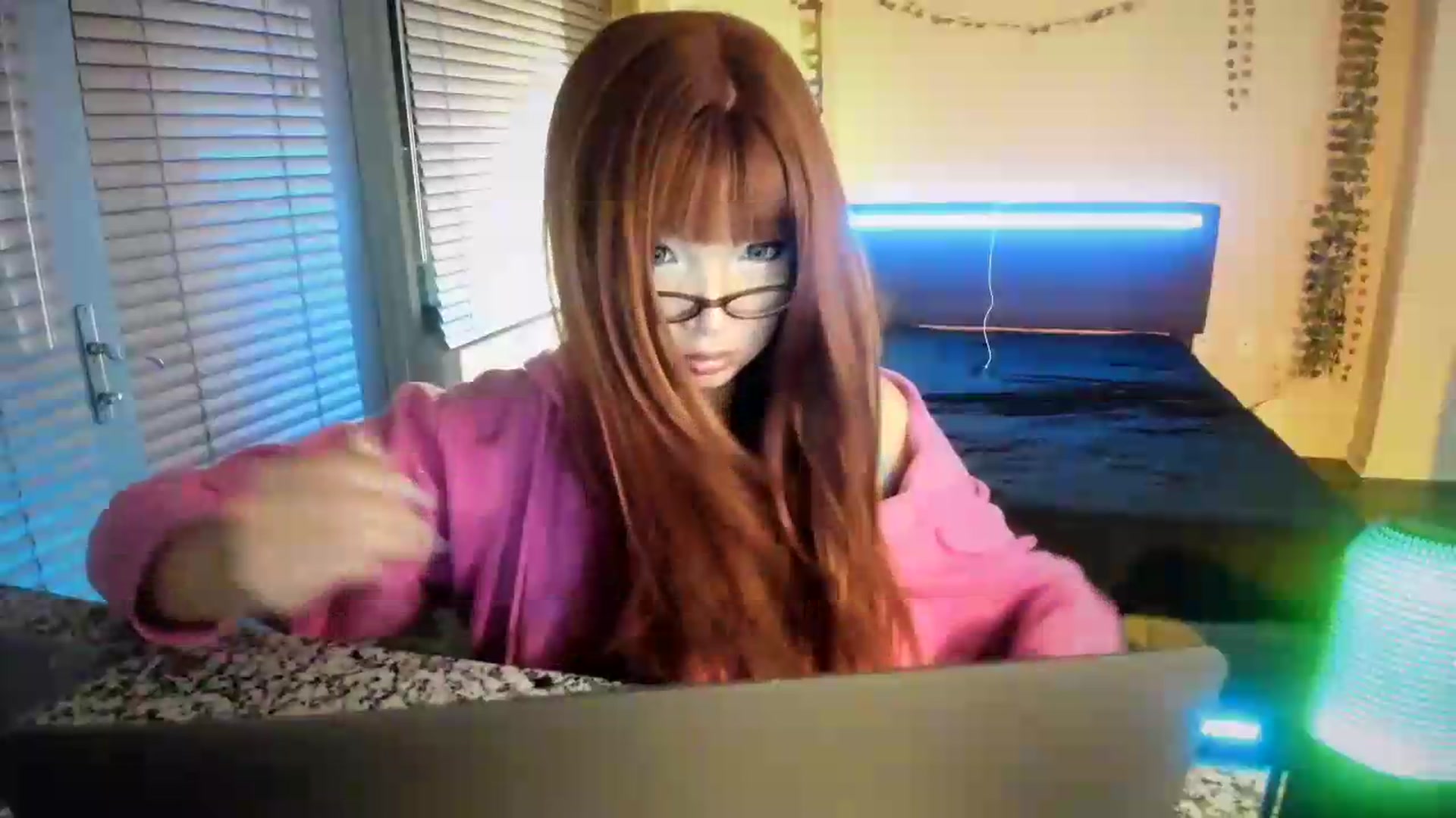 Gallery image thumbnail from error0o0o0ro0's myfreecams stream on, 07/30/2026, 04:51 image 12 of 20
