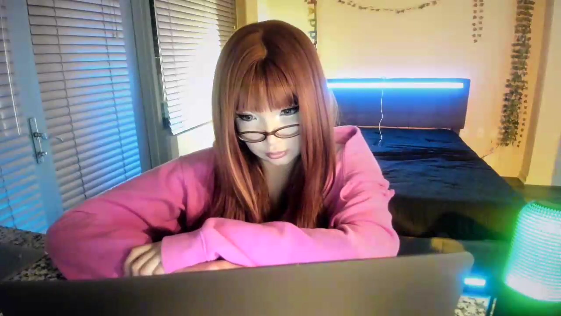 Gallery image thumbnail from error0o0o0ro0's myfreecams stream on, 07/30/2026, 04:51 image 15 of 20