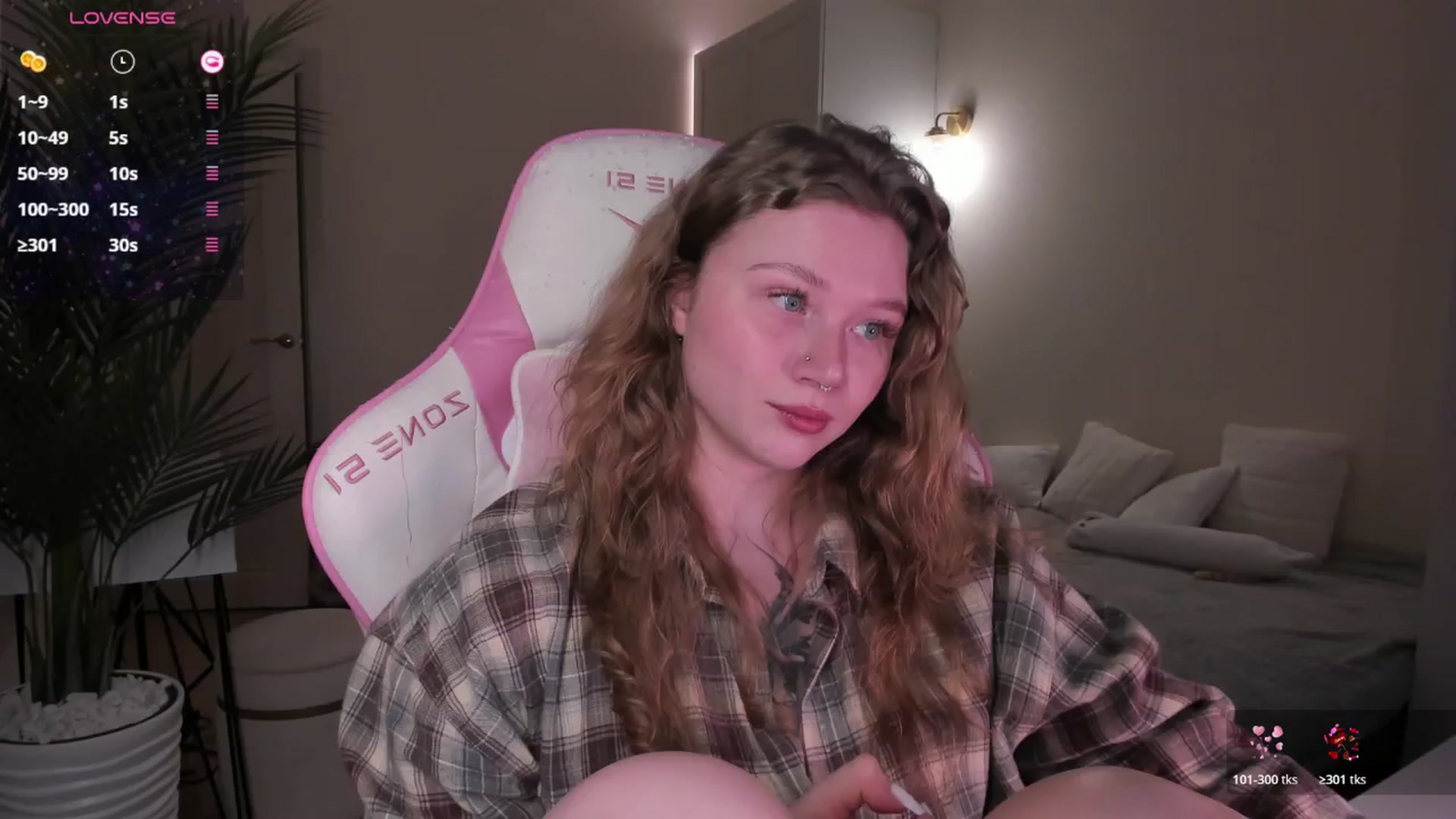 Gallery image thumbnail from euphoriadance's myfreecams stream on, 12/10/2025, 07:39 image 10 of 20