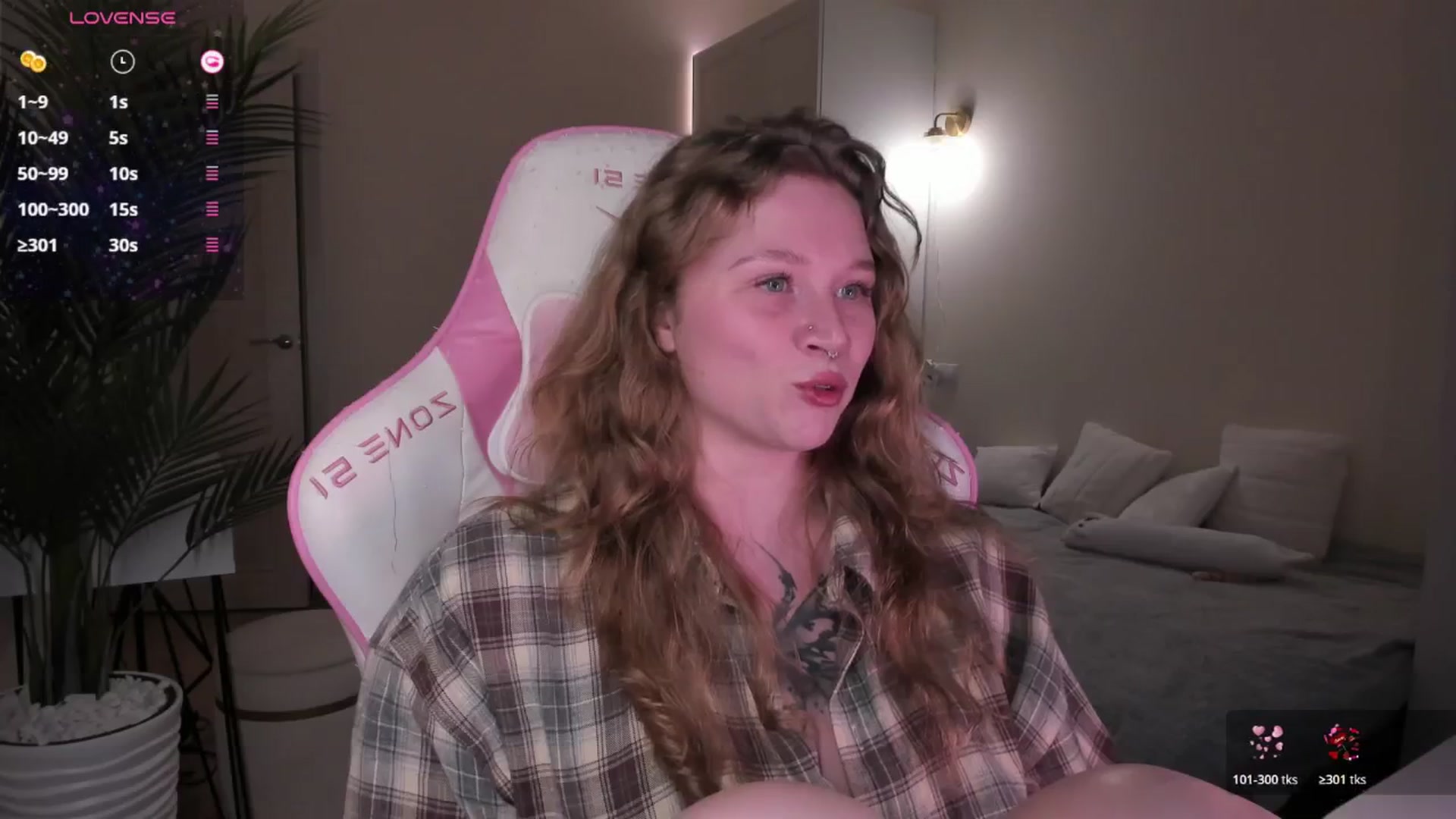 Gallery image thumbnail from euphoriadance's myfreecams stream on, 12/10/2025, 07:39 image 12 of 20