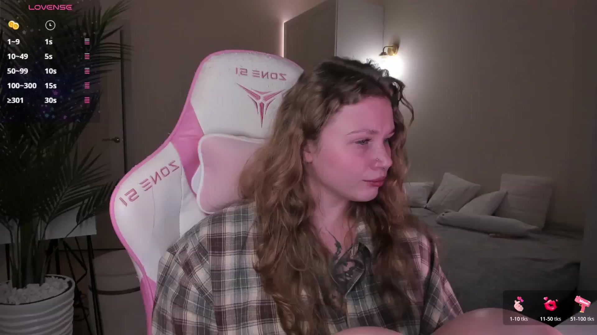 Gallery image thumbnail from euphoriadance's myfreecams stream on, 12/10/2025, 07:39 image 17 of 20
