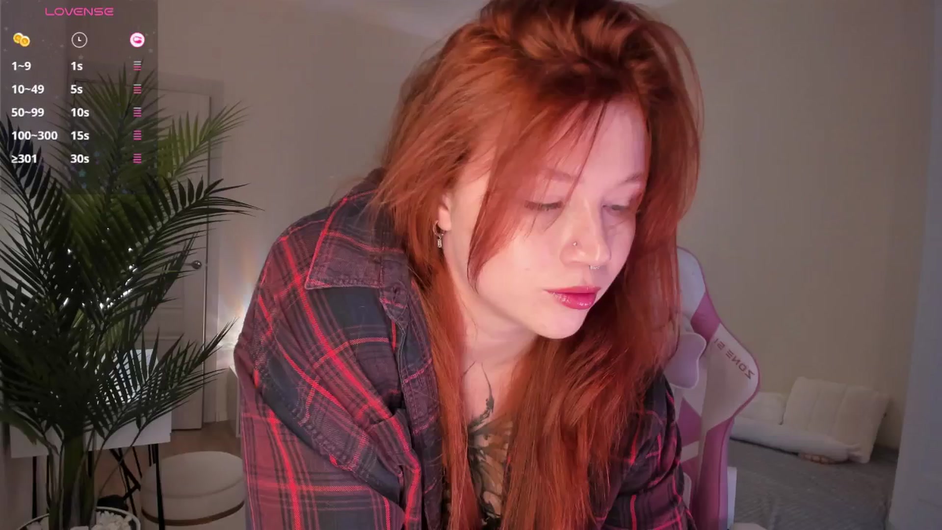 Gallery image thumbnail from euphoriadance's myfreecams stream on, 12/14/2025, 08:39 image 4 of 20