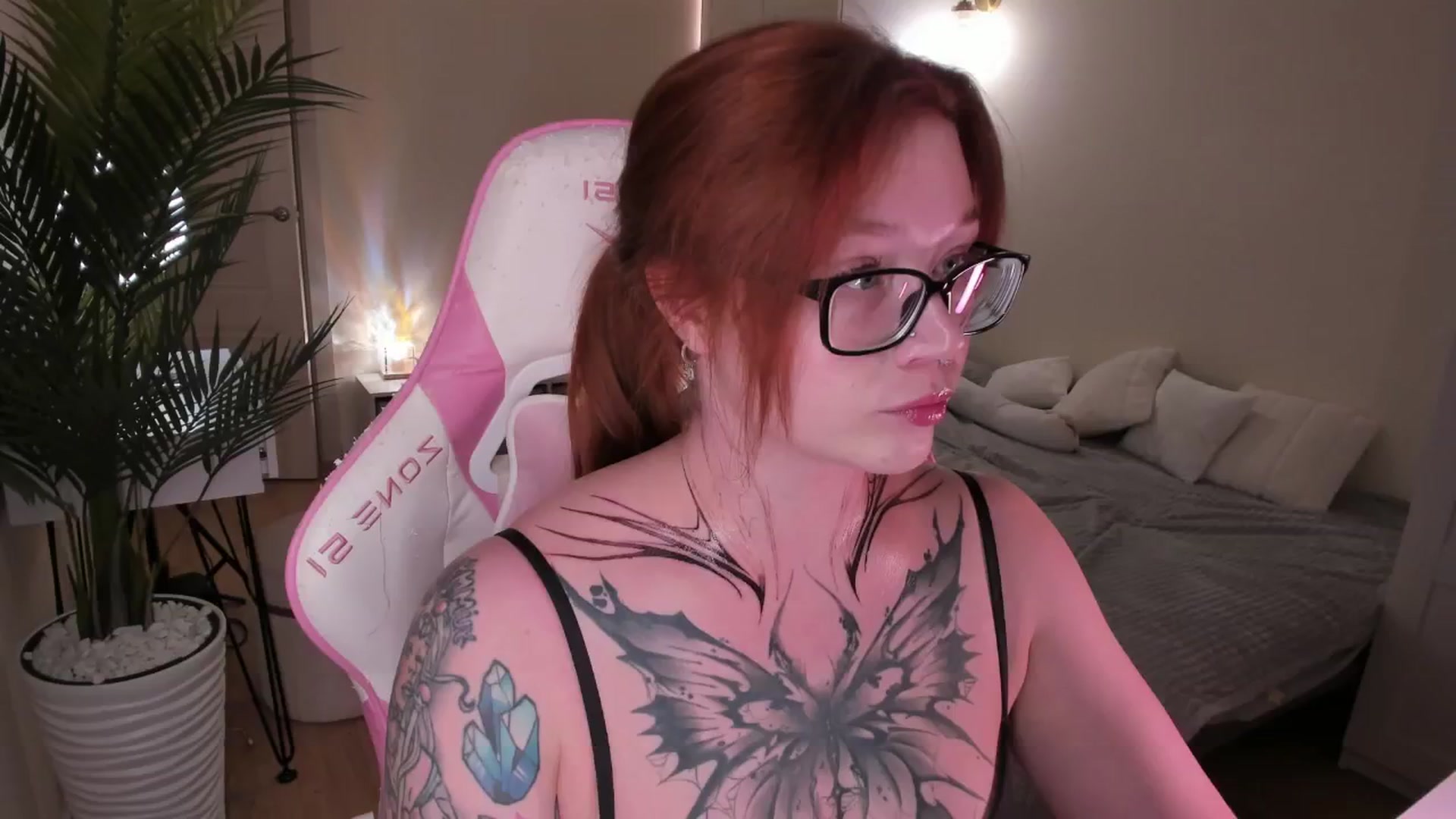 Gallery image thumbnail from euphoriadance's myfreecams stream on, 12/16/2025, 05:13 image 19 of 20