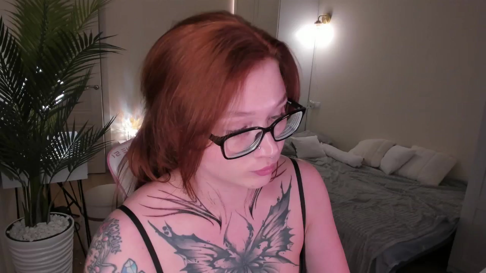 Gallery image thumbnail from euphoriadance's myfreecams stream on, 12/16/2025, 08:04 image 18 of 20