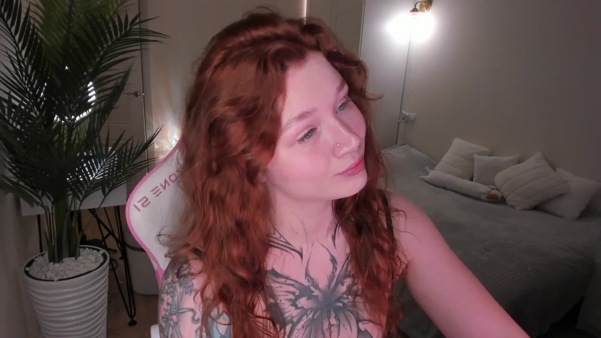 Gallery image thumbnail from euphoriadance's myfreecams stream on, 12/19/2025, 07:10 image 3 of 20