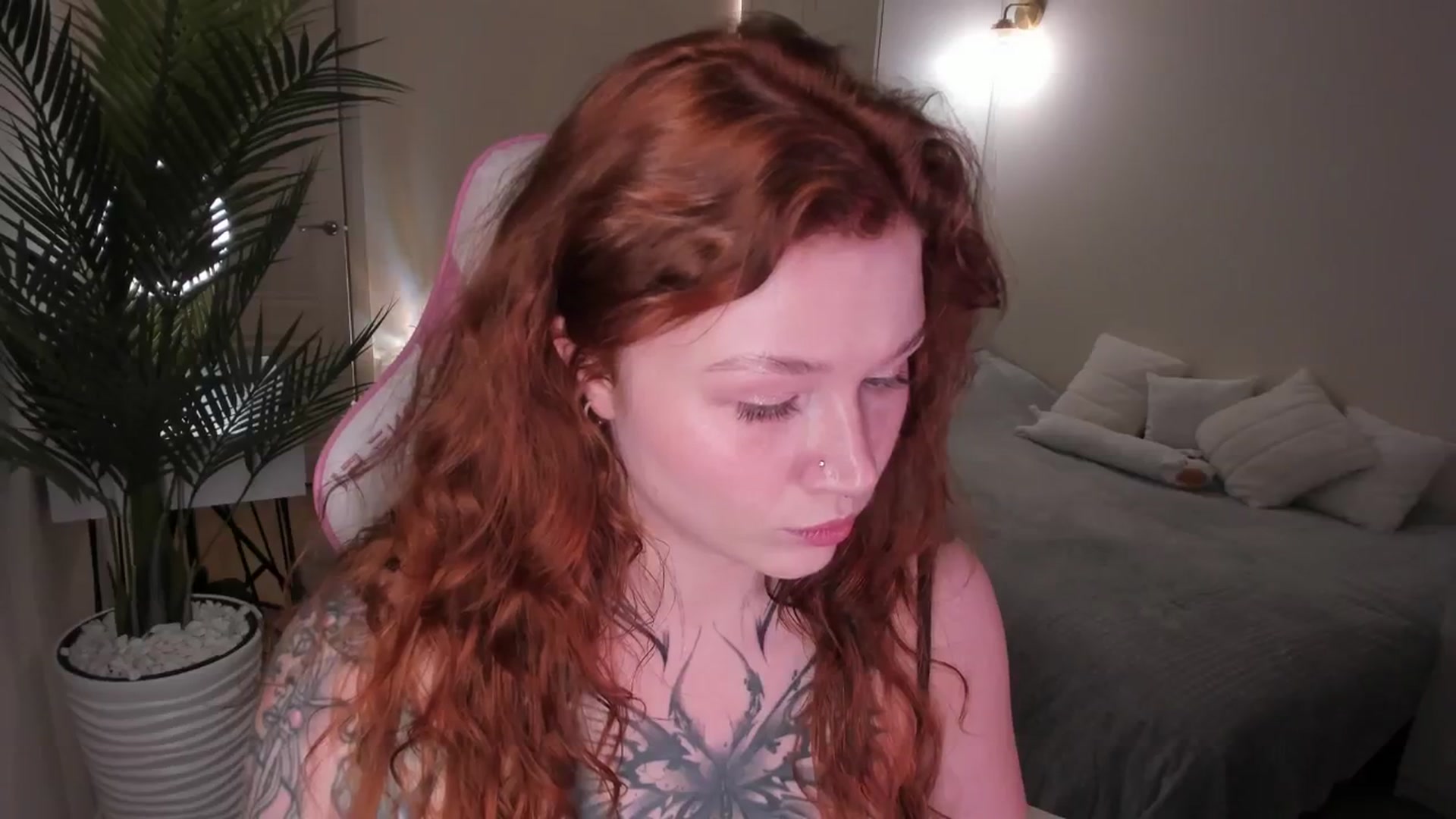 Gallery image thumbnail from euphoriadance's myfreecams stream on, 12/19/2025, 07:10 image 7 of 20