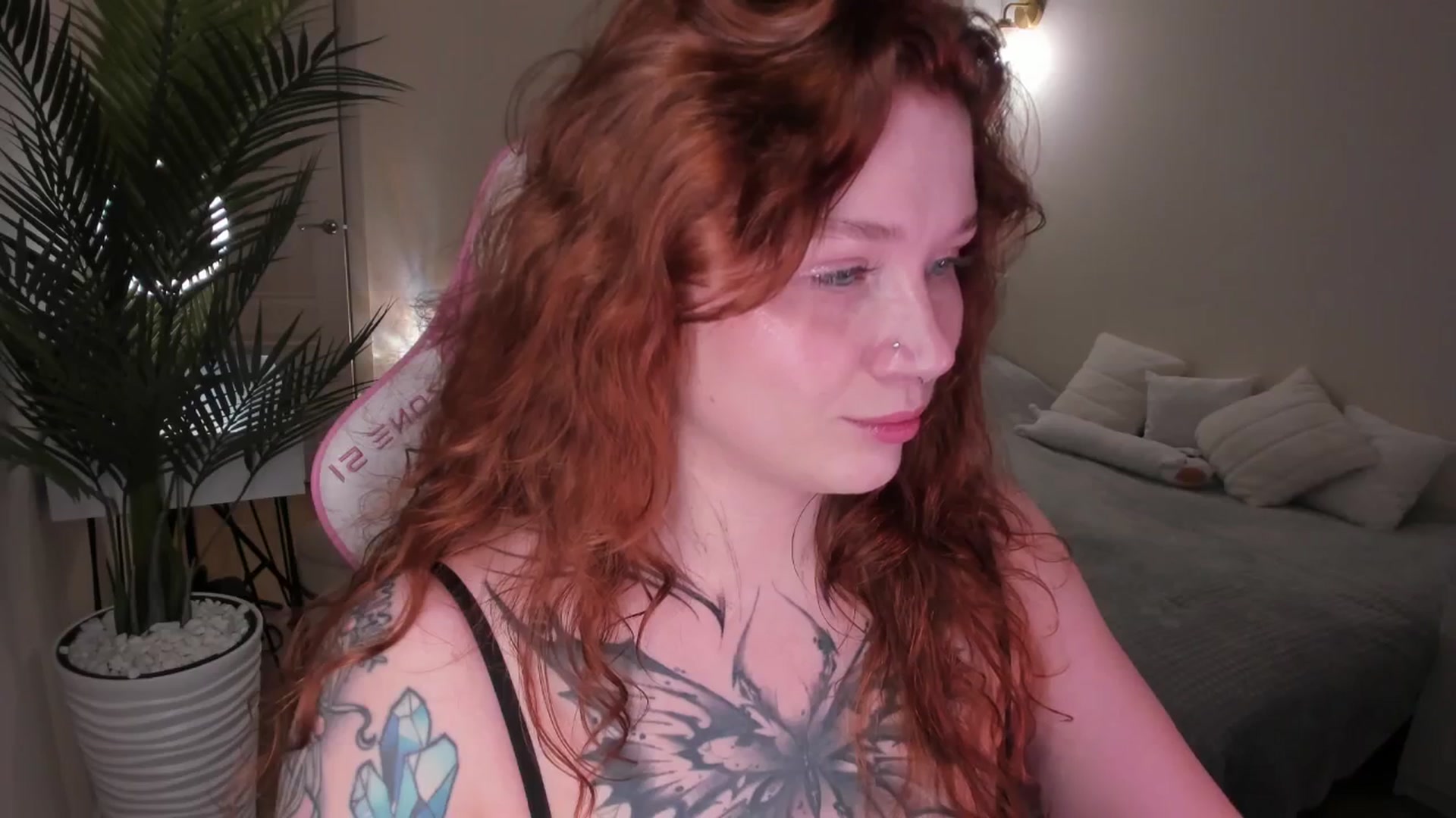 Gallery image thumbnail from euphoriadance's myfreecams stream on, 12/19/2025, 07:10 image 15 of 20