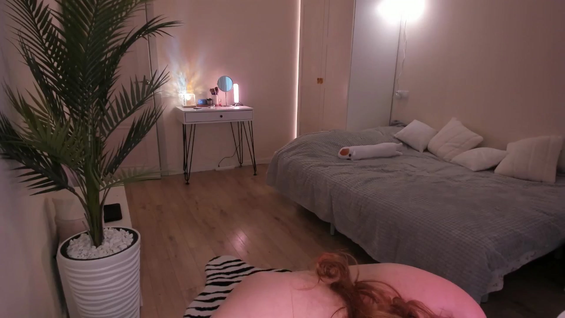 Gallery image thumbnail from euphoriadance's myfreecams stream on, 12/26/2025, 07:34 image 18 of 20