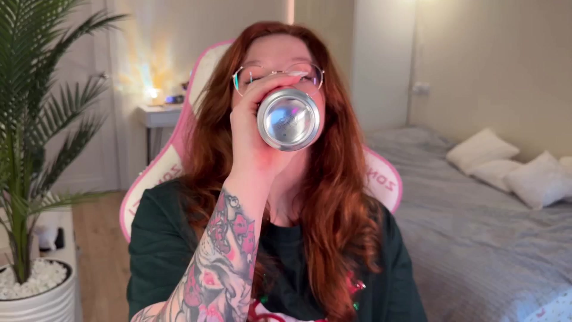 Gallery image thumbnail from euphoriadance's myfreecams stream on, 12/26/2025, 09:20 image 6 of 20