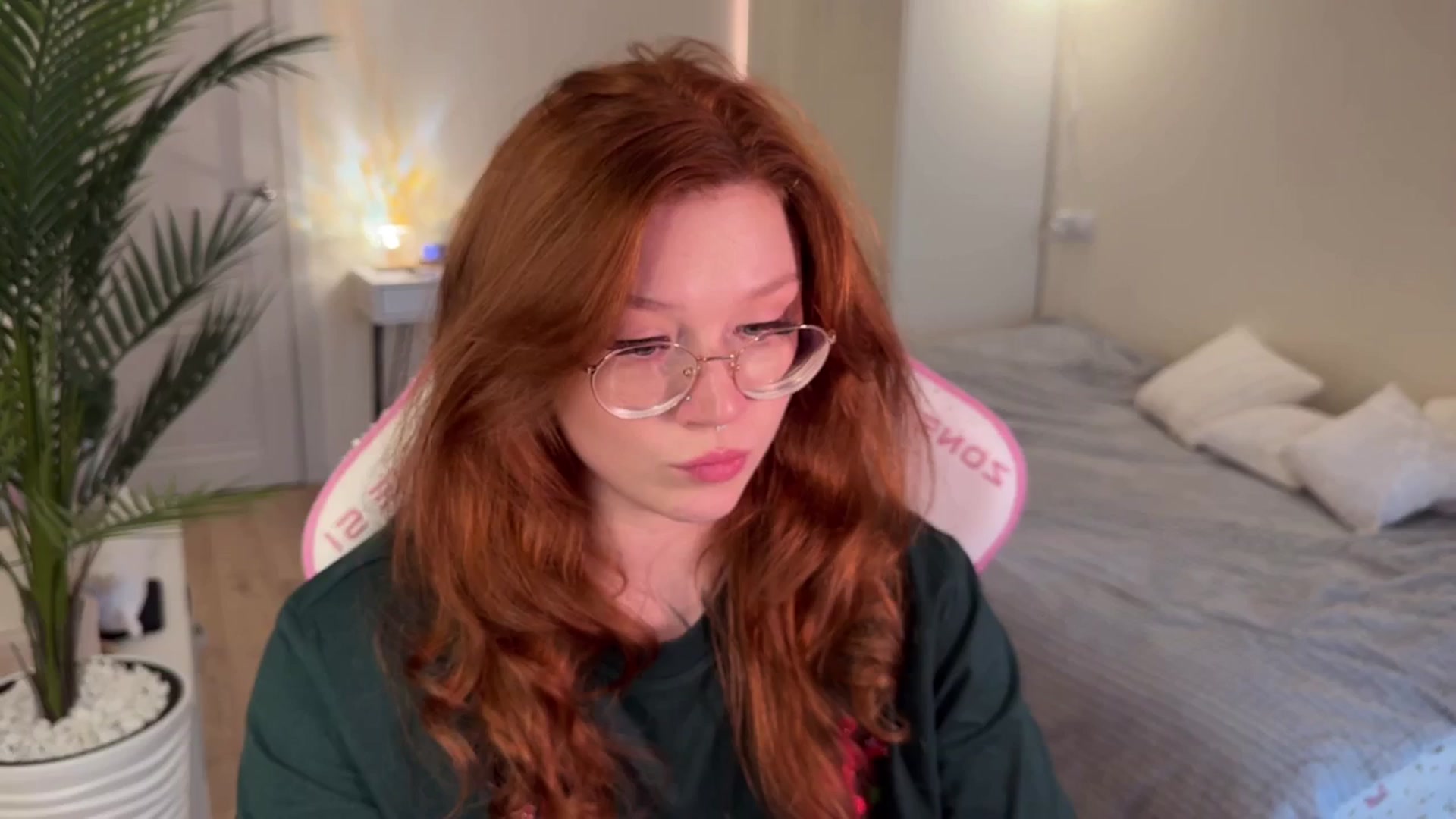 Gallery image thumbnail from euphoriadance's myfreecams stream on, 12/26/2025, 09:20 image 5 of 20