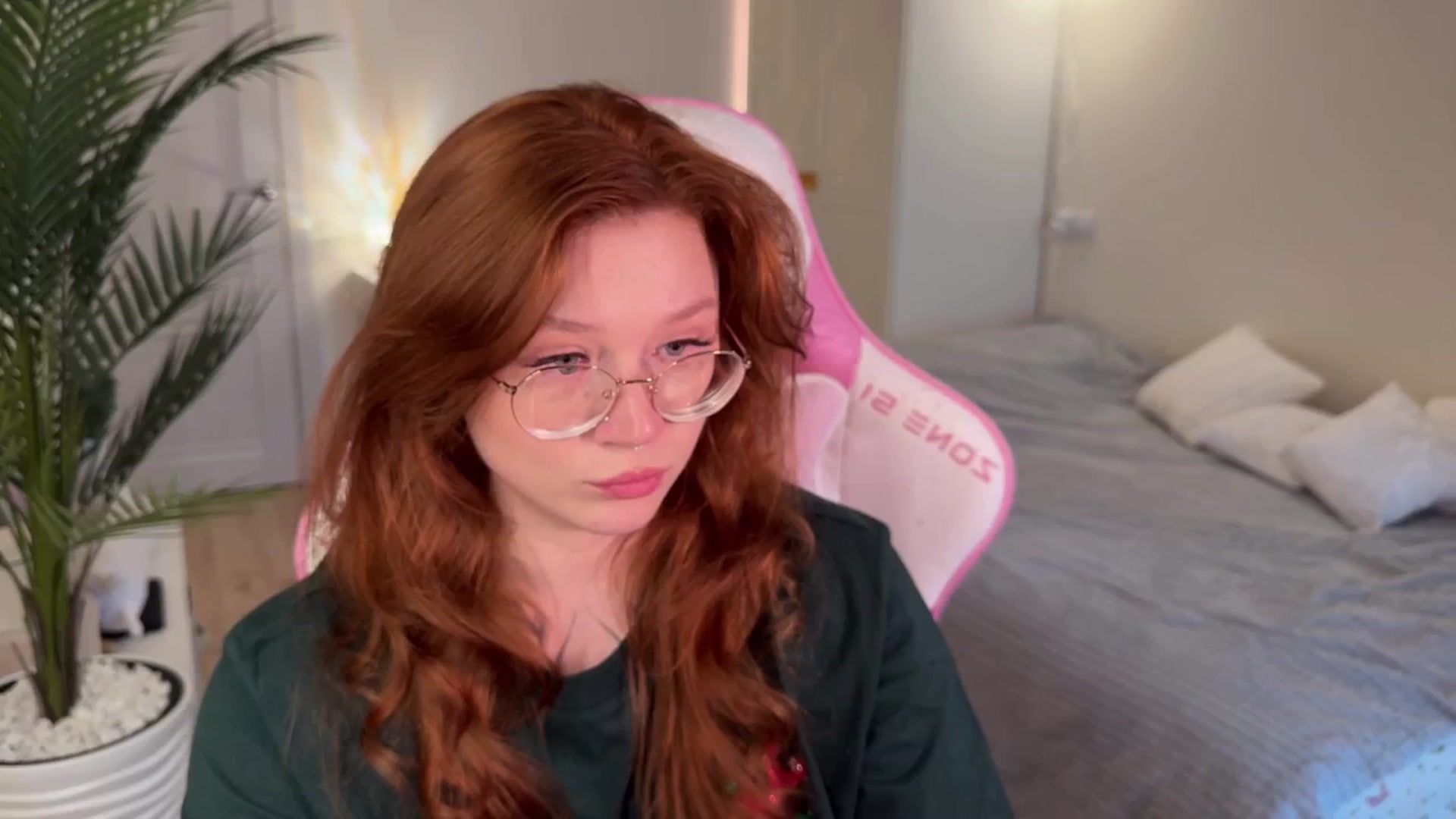 Gallery image thumbnail from euphoriadance's myfreecams stream on, 12/26/2025, 09:20 image 18 of 20