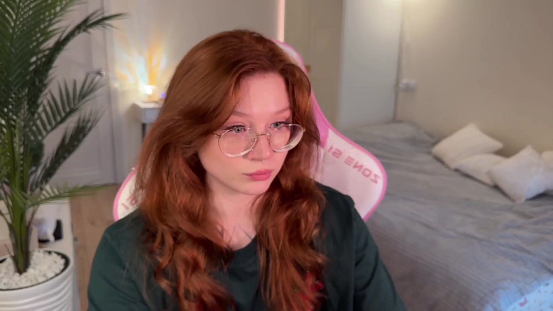 Gallery image thumbnail from euphoriadance's myfreecams stream on, 12/26/2025, 09:20 image 14 of 20