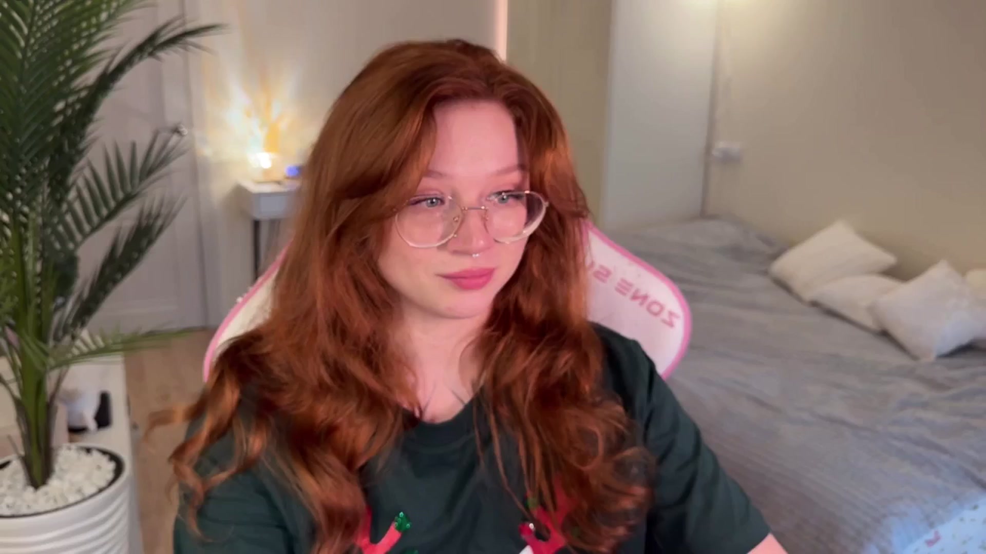 Gallery image thumbnail from euphoriadance's myfreecams stream on, 12/26/2025, 09:20 image 7 of 20