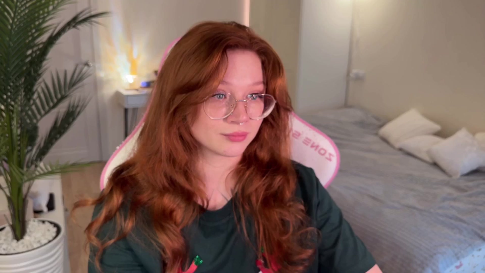 Gallery image thumbnail from euphoriadance's myfreecams stream on, 12/26/2025, 09:20 image 8 of 20