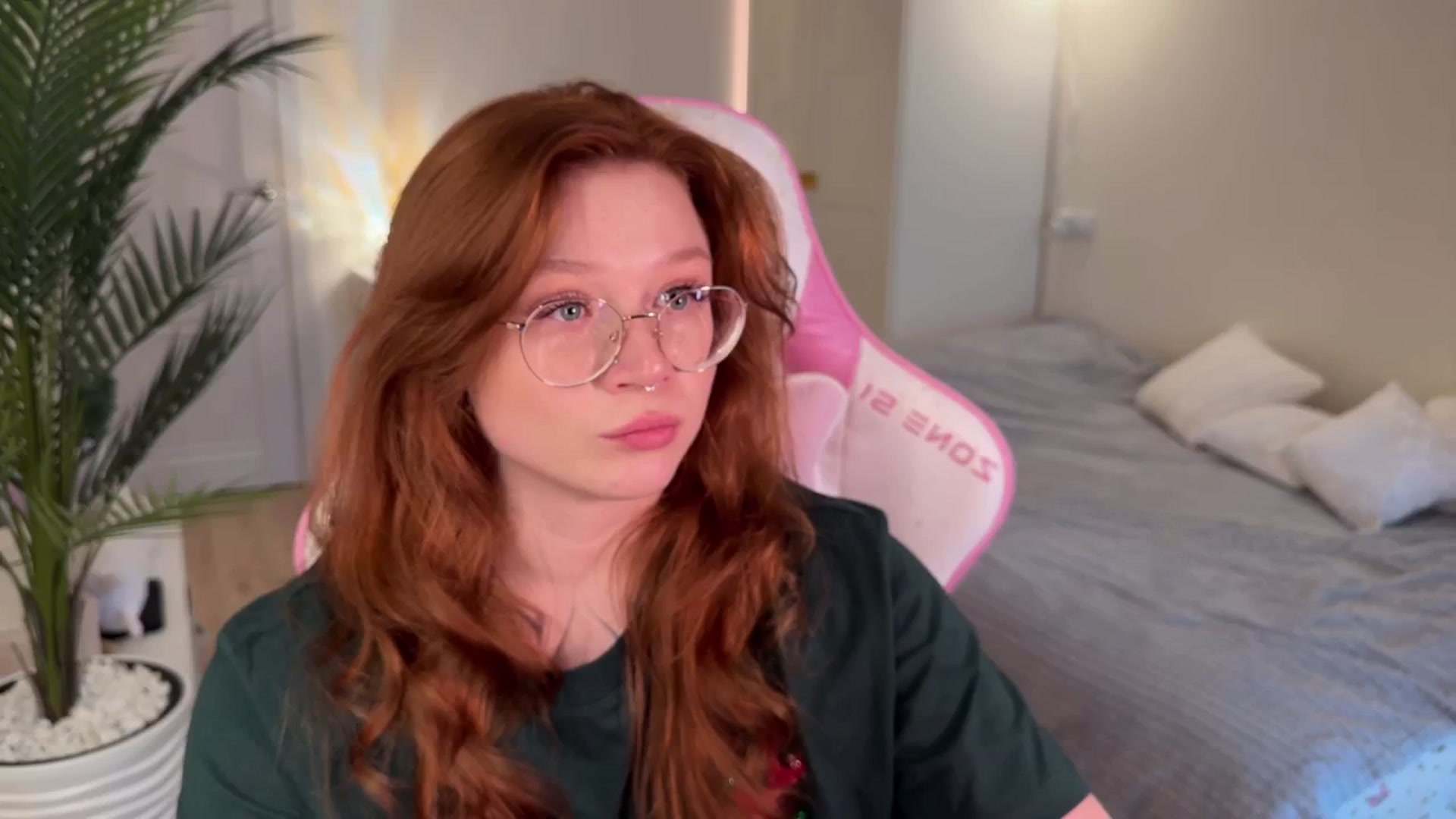 Gallery image thumbnail from euphoriadance's myfreecams stream on, 12/26/2025, 09:20 image 19 of 20