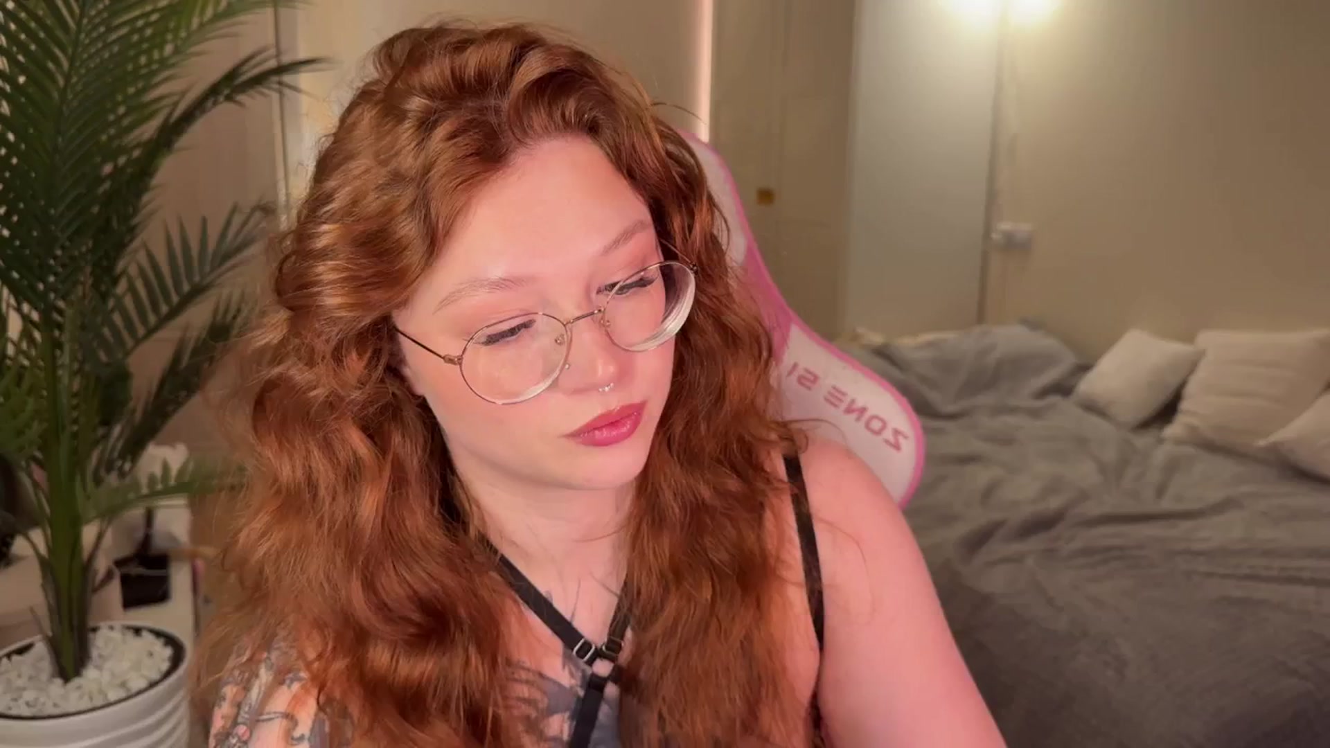 Gallery image thumbnail from euphoriadance's myfreecams stream on, 12/27/2025, 07:28 image 3 of 20