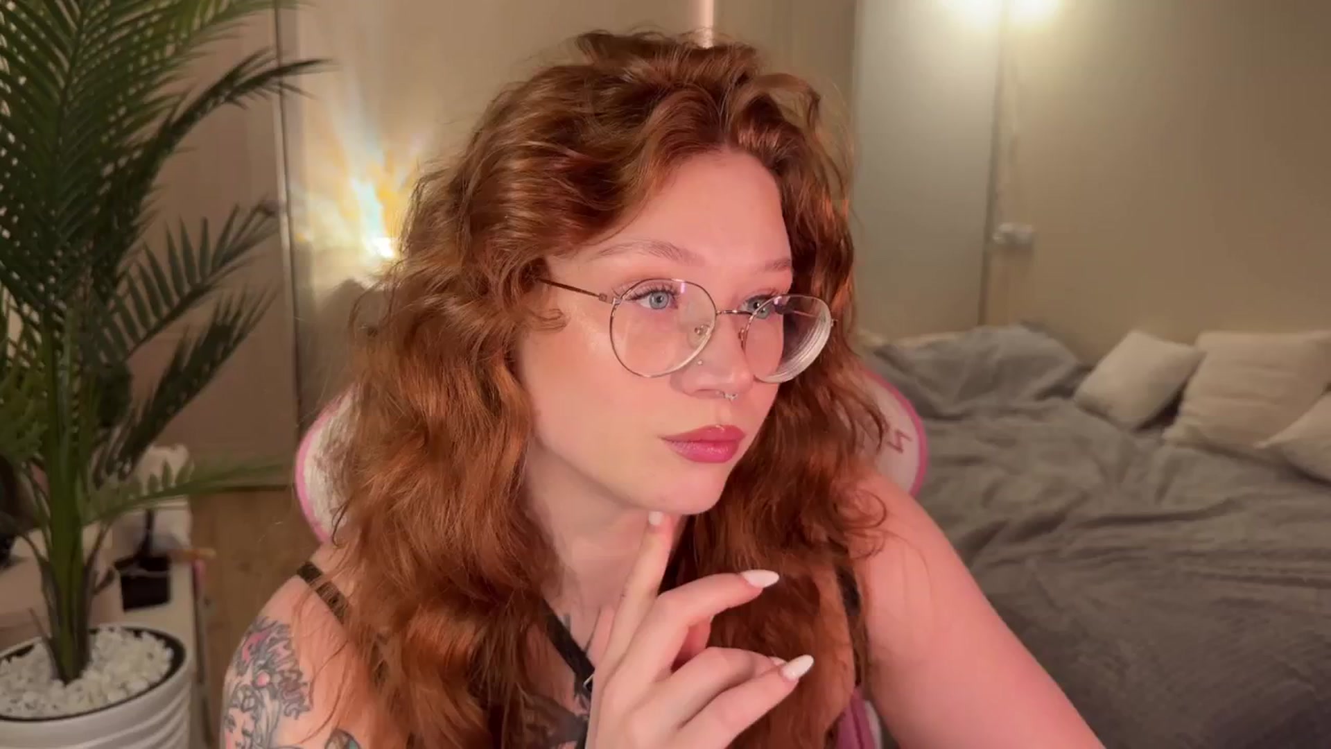 Gallery image thumbnail from euphoriadance's myfreecams stream on, 12/27/2025, 07:28 image 7 of 20