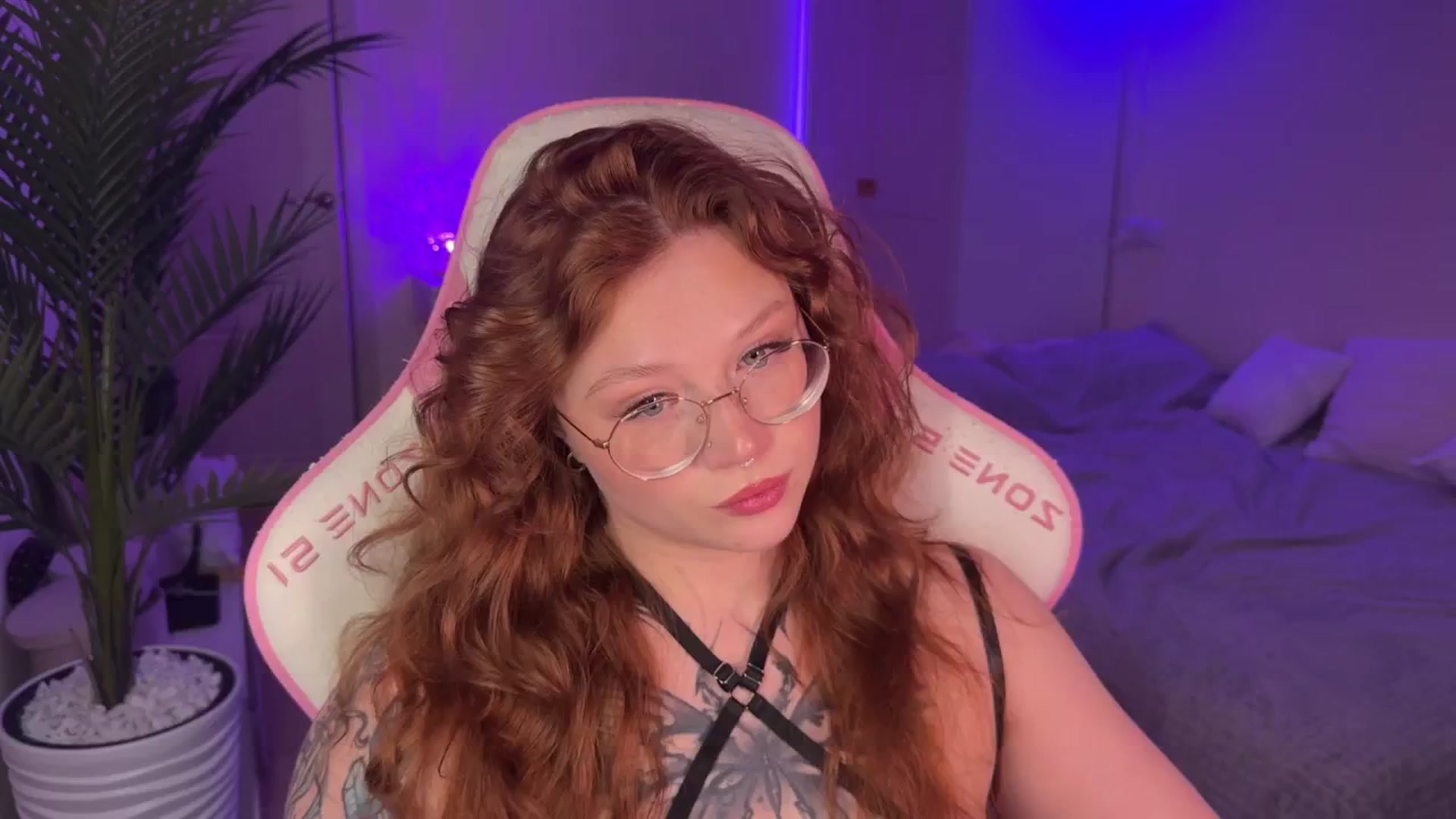 Gallery image thumbnail from euphoriadance's myfreecams stream on, 12/27/2025, 07:28 image 19 of 20