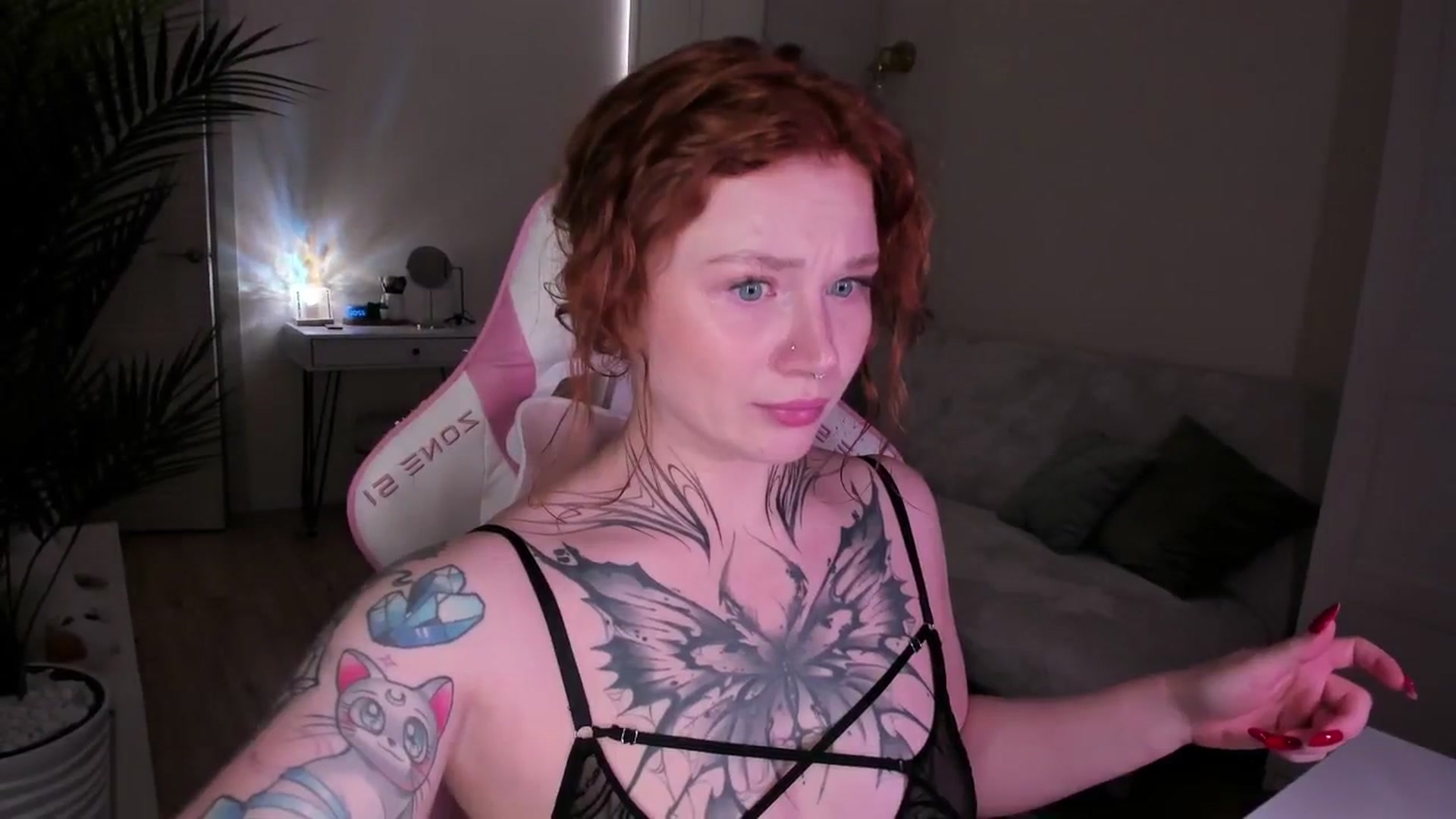 Gallery image thumbnail from euphoriadance's myfreecams stream on, 01/15/2026, 19:14 image 16 of 20