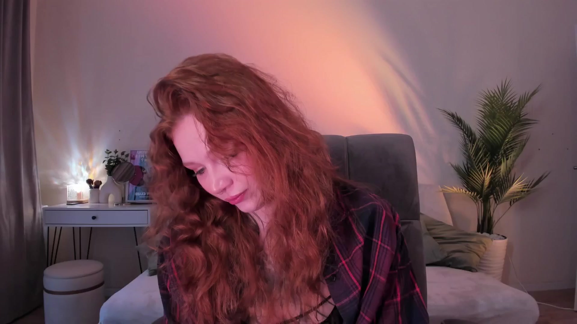 Gallery image thumbnail from euphoriadance's myfreecams stream on, 02/03/2026, 07:14 image 13 of 20