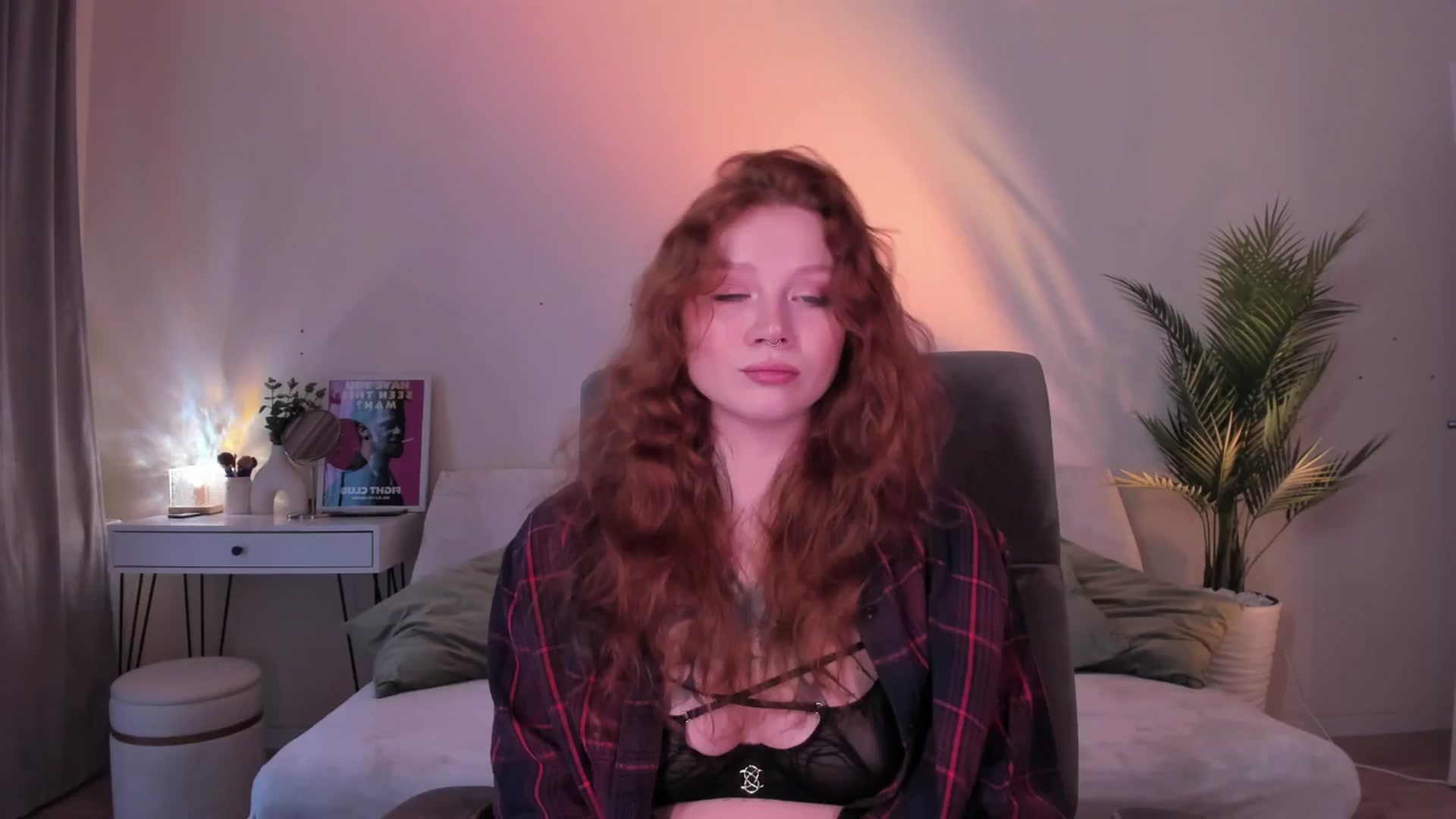 Gallery image thumbnail from euphoriadance's myfreecams stream on, 02/03/2026, 07:14 image 15 of 20