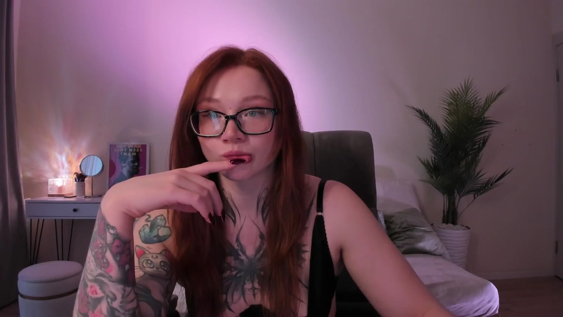 Gallery image thumbnail from euphoriadance's myfreecams stream on, 02/12/2026, 07:05 image 19 of 20