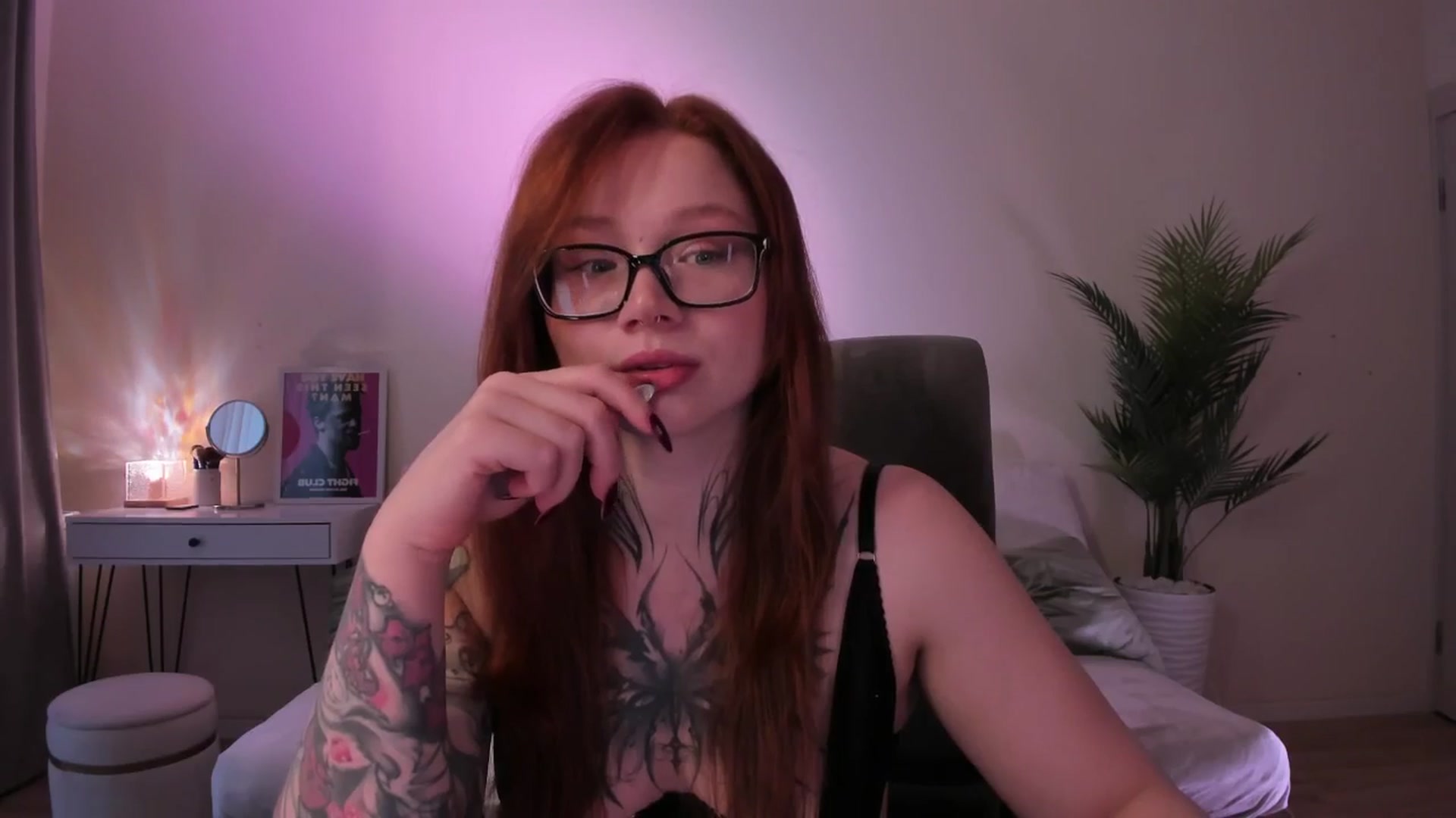 Gallery image thumbnail from euphoriadance's myfreecams stream on, 02/12/2026, 07:05 image 16 of 20