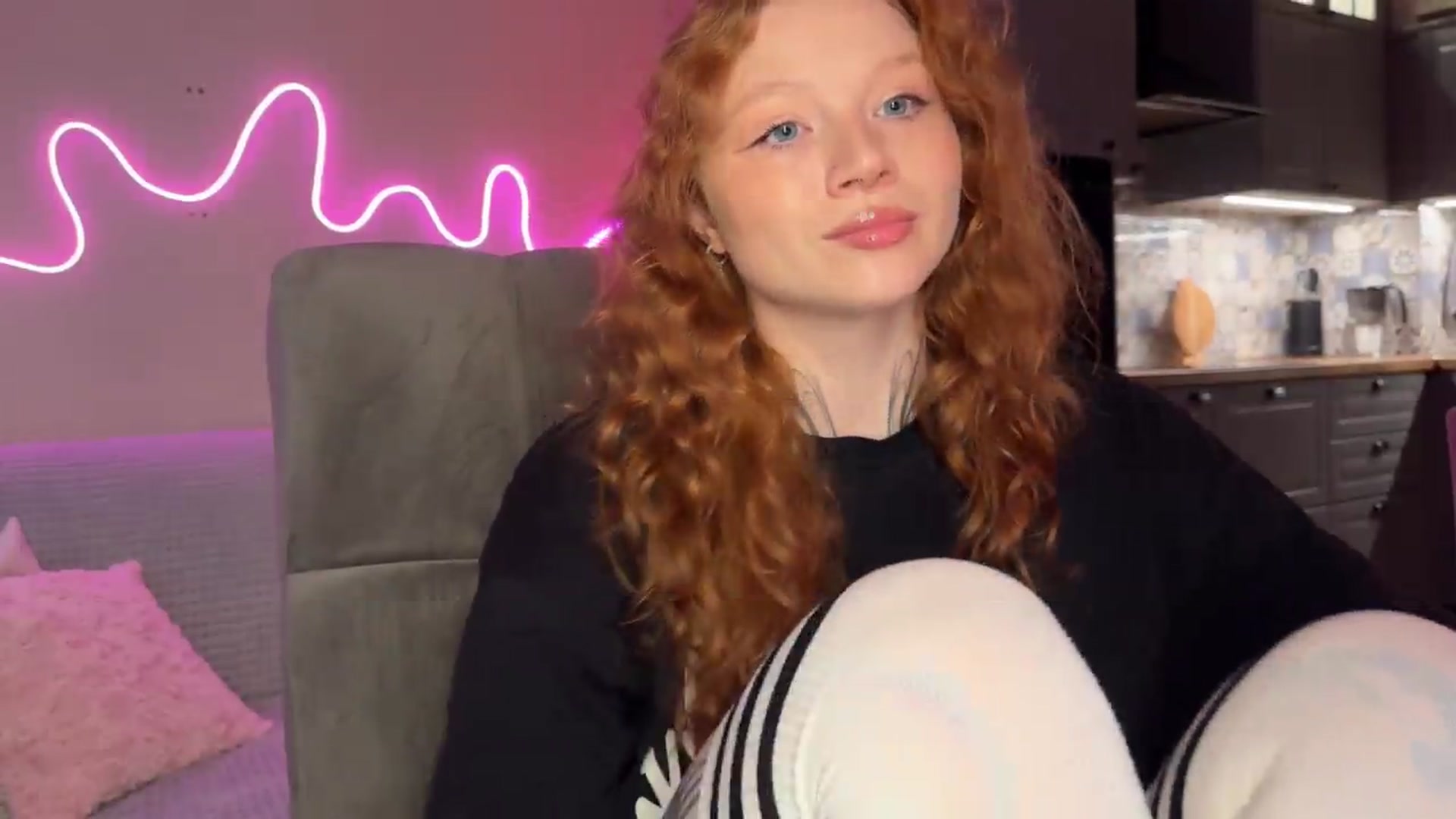 Gallery image thumbnail from euphoriadance's myfreecams stream on, 06/04/2026, 05:48 image 14 of 20