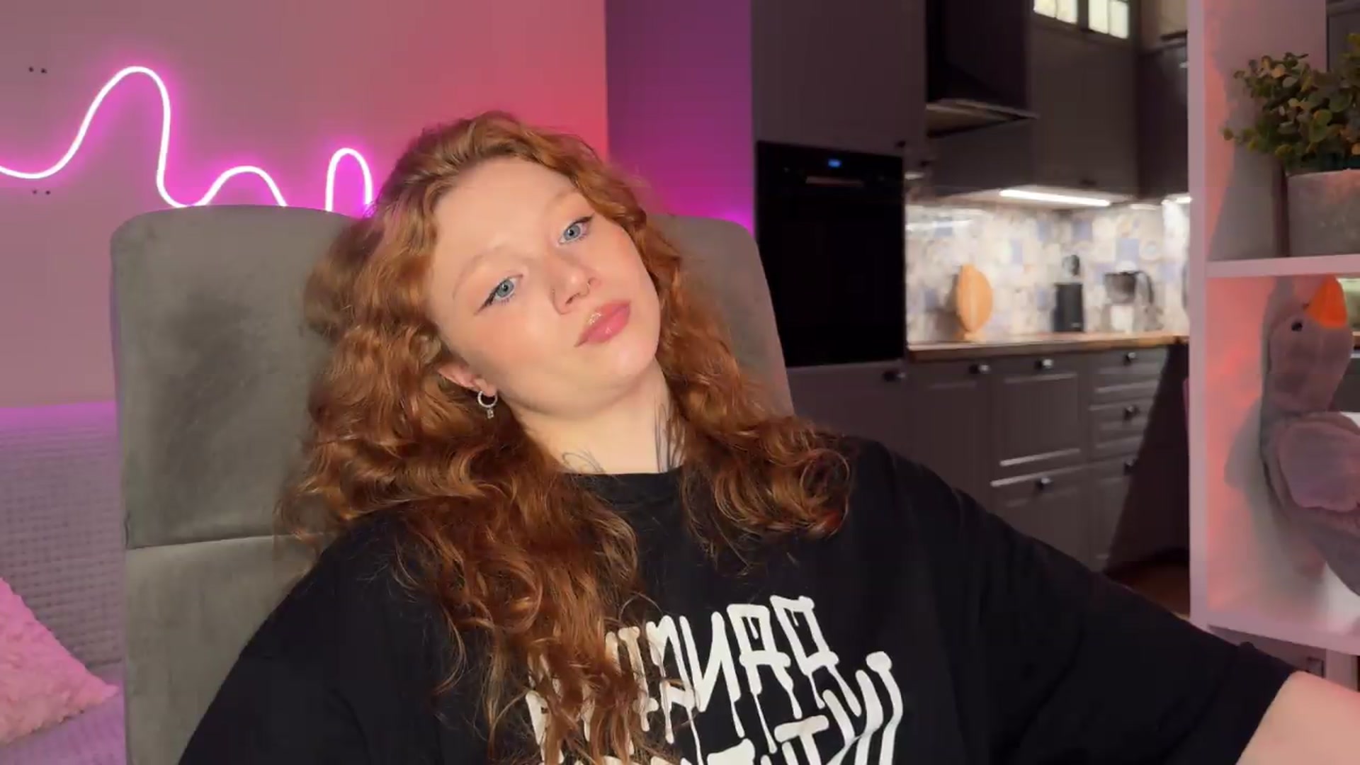 Gallery image thumbnail from euphoriadance's myfreecams stream on, 06/04/2026, 05:48 image 5 of 20