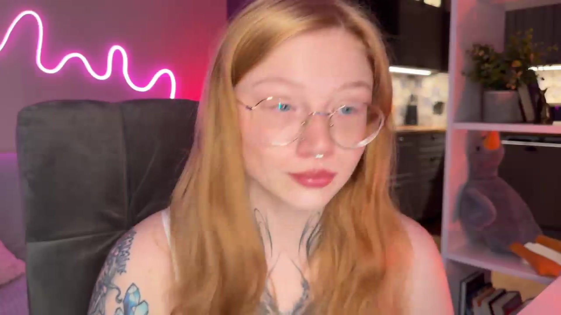 Gallery image thumbnail from euphoriadance's myfreecams stream on, 06/10/2026, 06:59 image 9 of 20