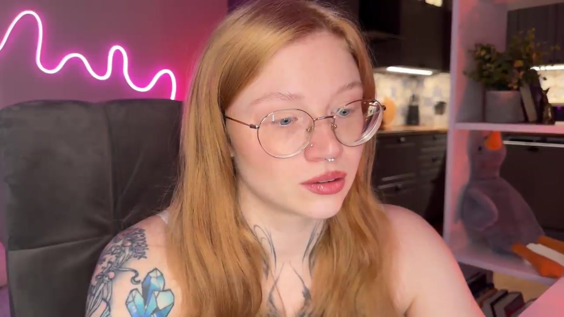 Gallery image thumbnail from euphoriadance's myfreecams stream on, 06/10/2026, 06:59 image 10 of 20