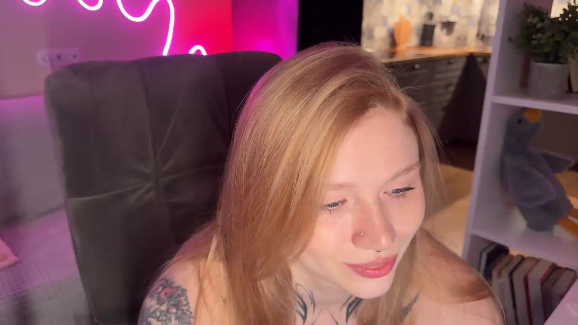 Gallery image thumbnail from euphoriadance's myfreecams stream on, 06/11/2026, 07:30 image 12 of 20