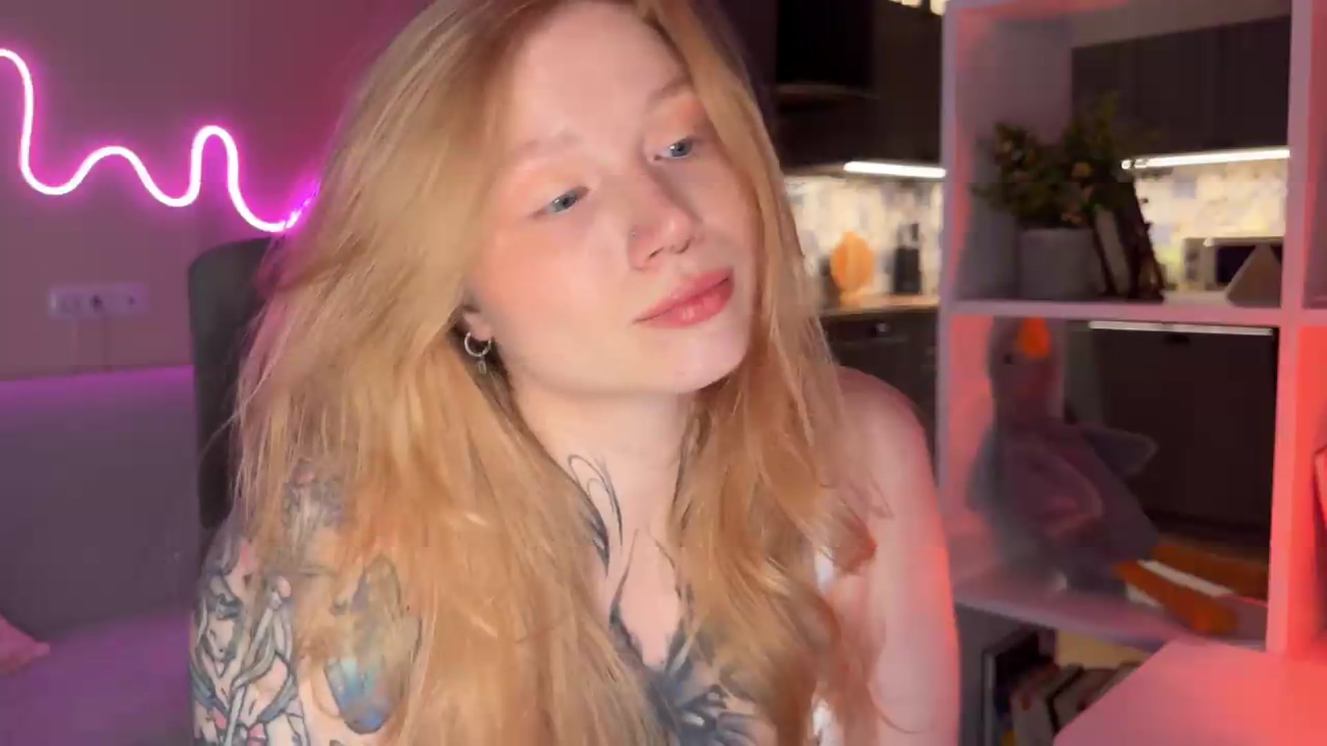 Gallery image thumbnail from euphoriadance's myfreecams stream on, 06/12/2026, 06:05 image 10 of 20