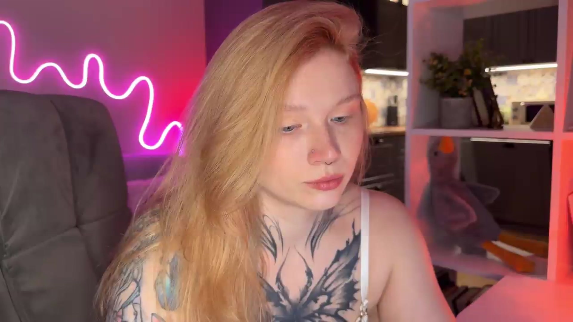 Gallery image thumbnail from euphoriadance's myfreecams stream on, 06/12/2026, 06:05 image 19 of 20