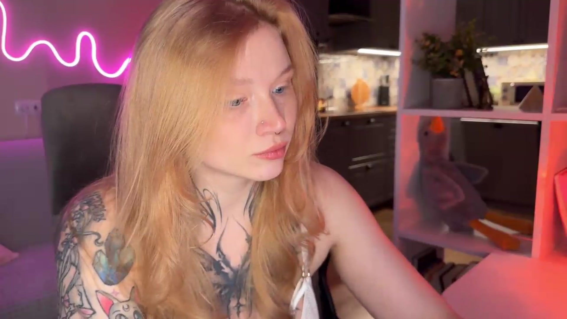 Gallery image thumbnail from euphoriadance's myfreecams stream on, 06/12/2026, 06:05 image 8 of 20