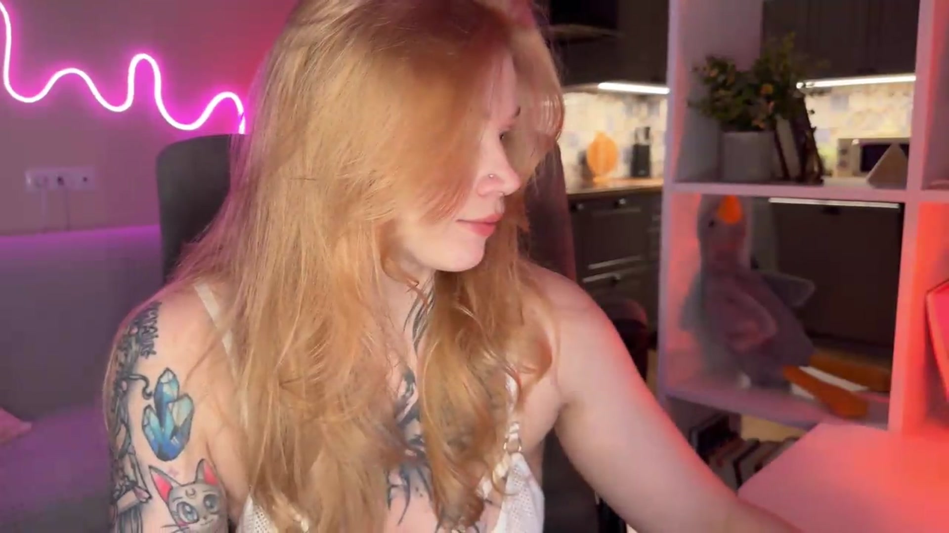 Gallery image thumbnail from euphoriadance's myfreecams stream on, 06/12/2026, 06:05 image 4 of 20