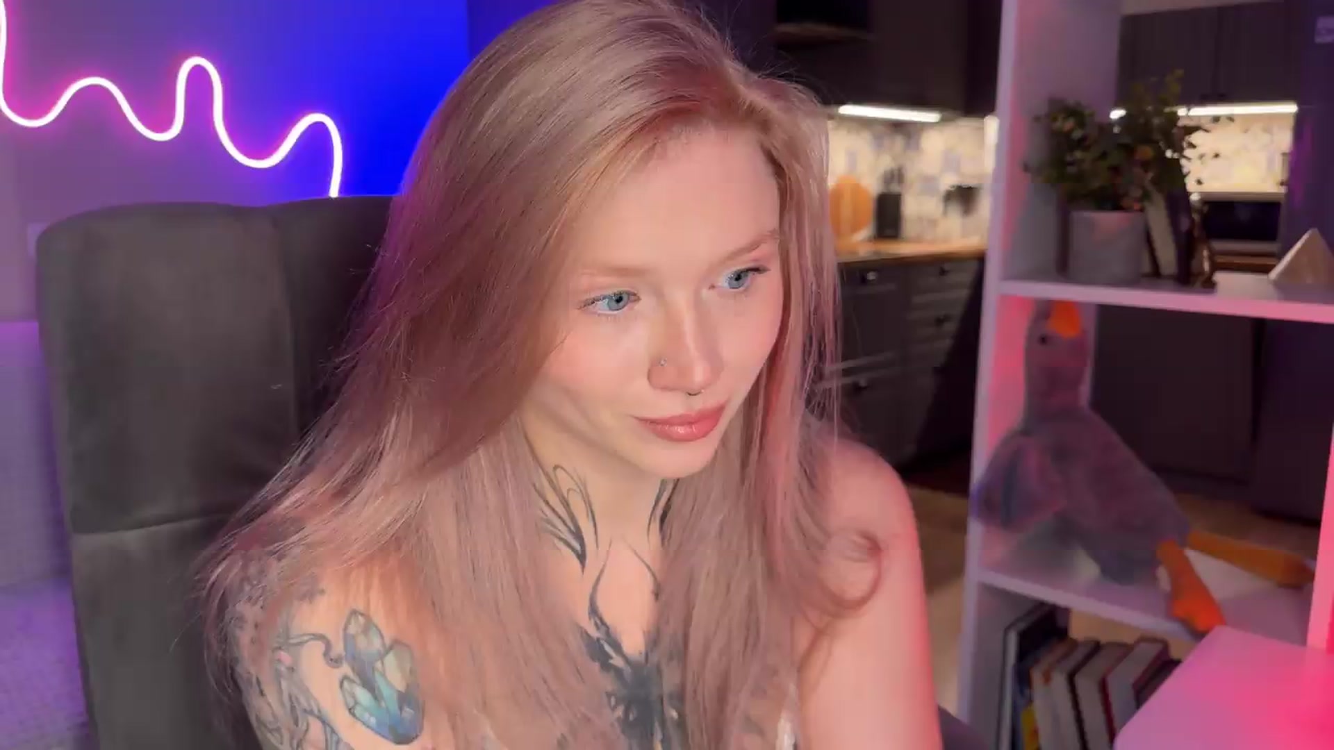Gallery image thumbnail from euphoriadance's myfreecams stream on, 06/15/2026, 06:51 image 6 of 20