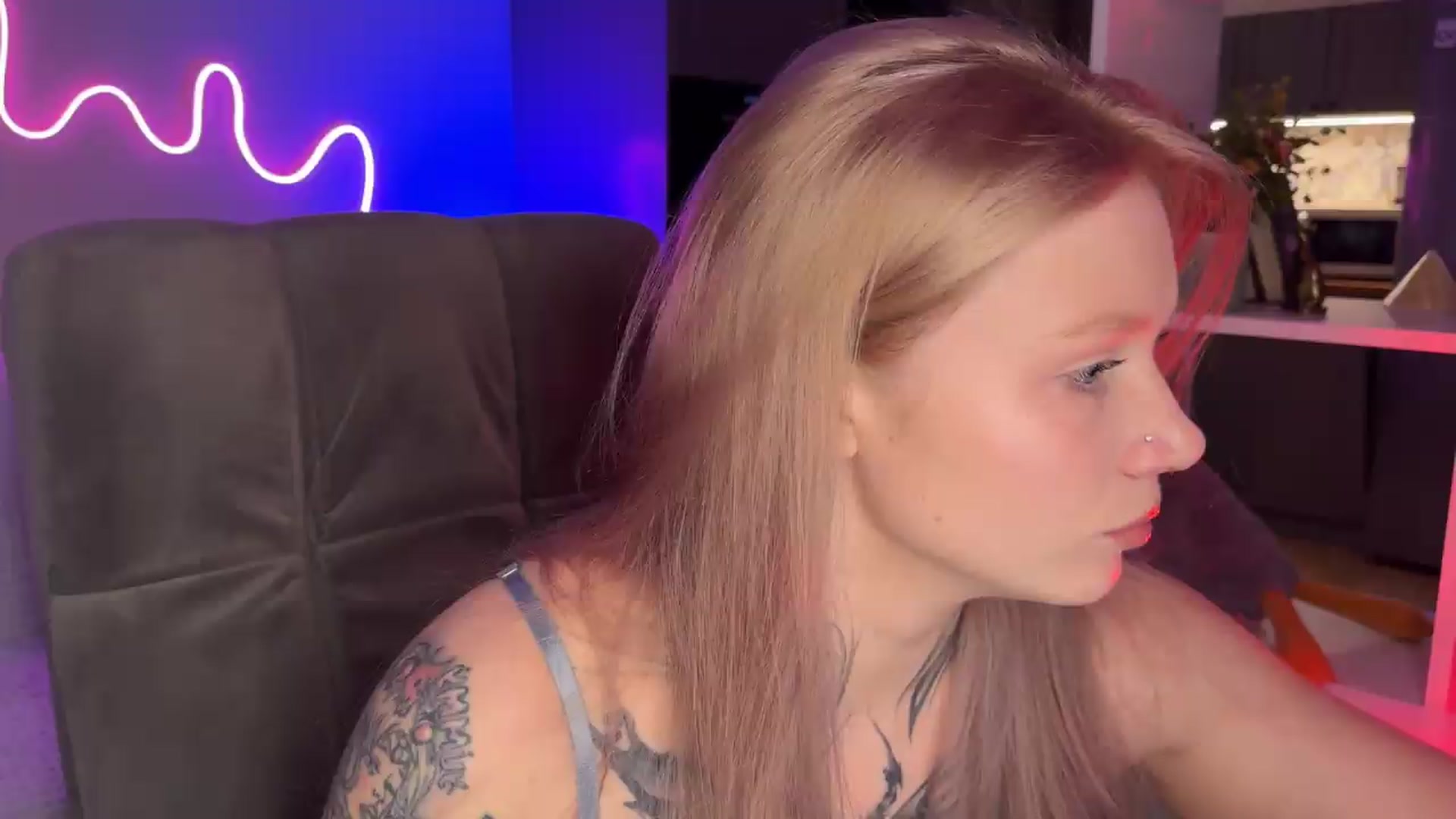 Gallery image thumbnail from euphoriadance's myfreecams stream on, 06/15/2026, 06:51 image 3 of 20